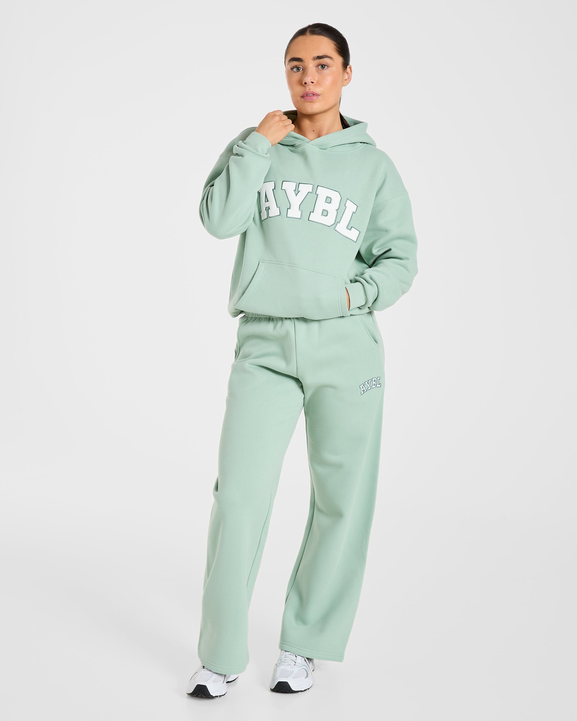 Varsity 2.0 Oversized Straight Leg Joggers - Sage Groen