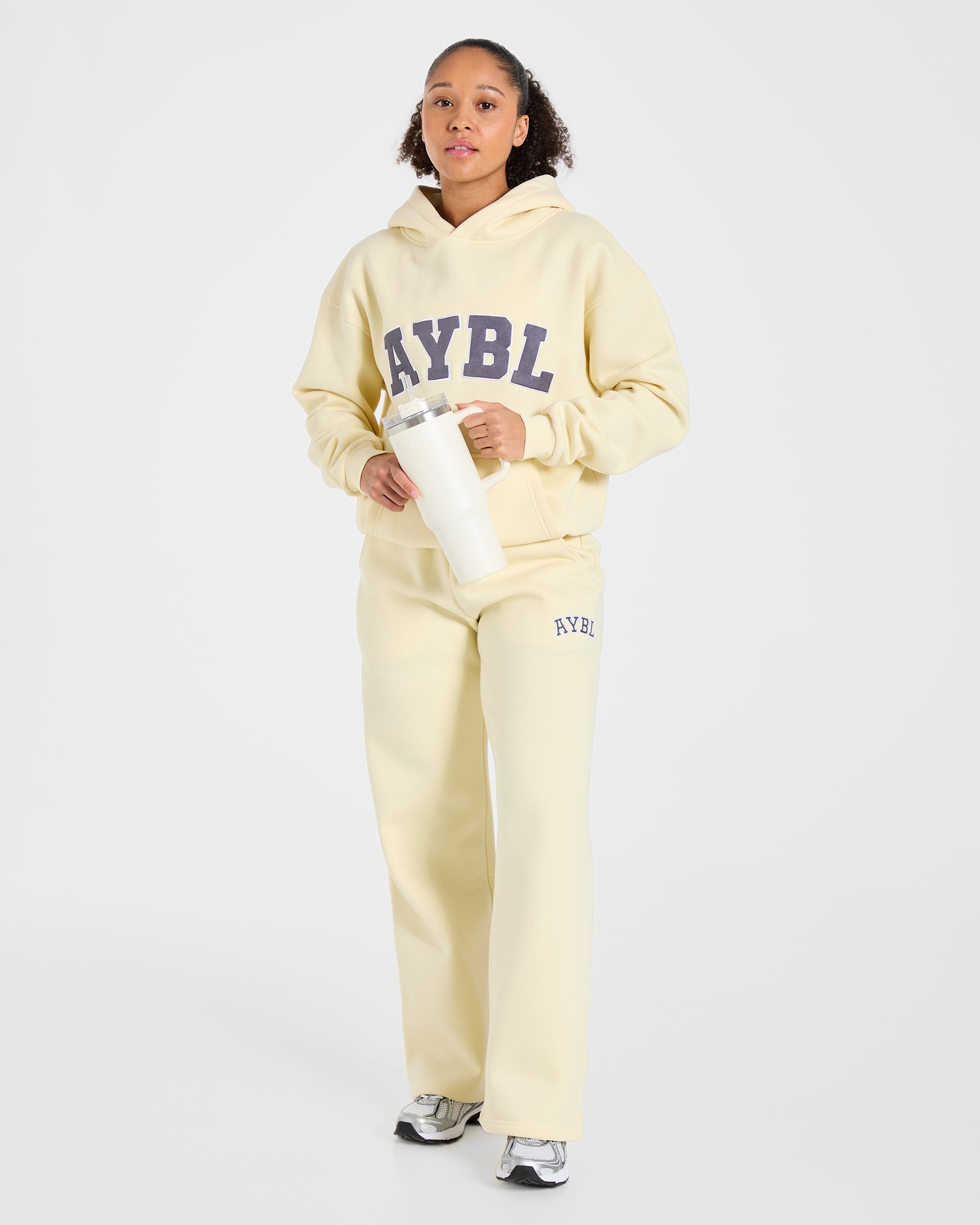 Varsity 2.0 Oversized Straight Leg Joggers - Butter Geel