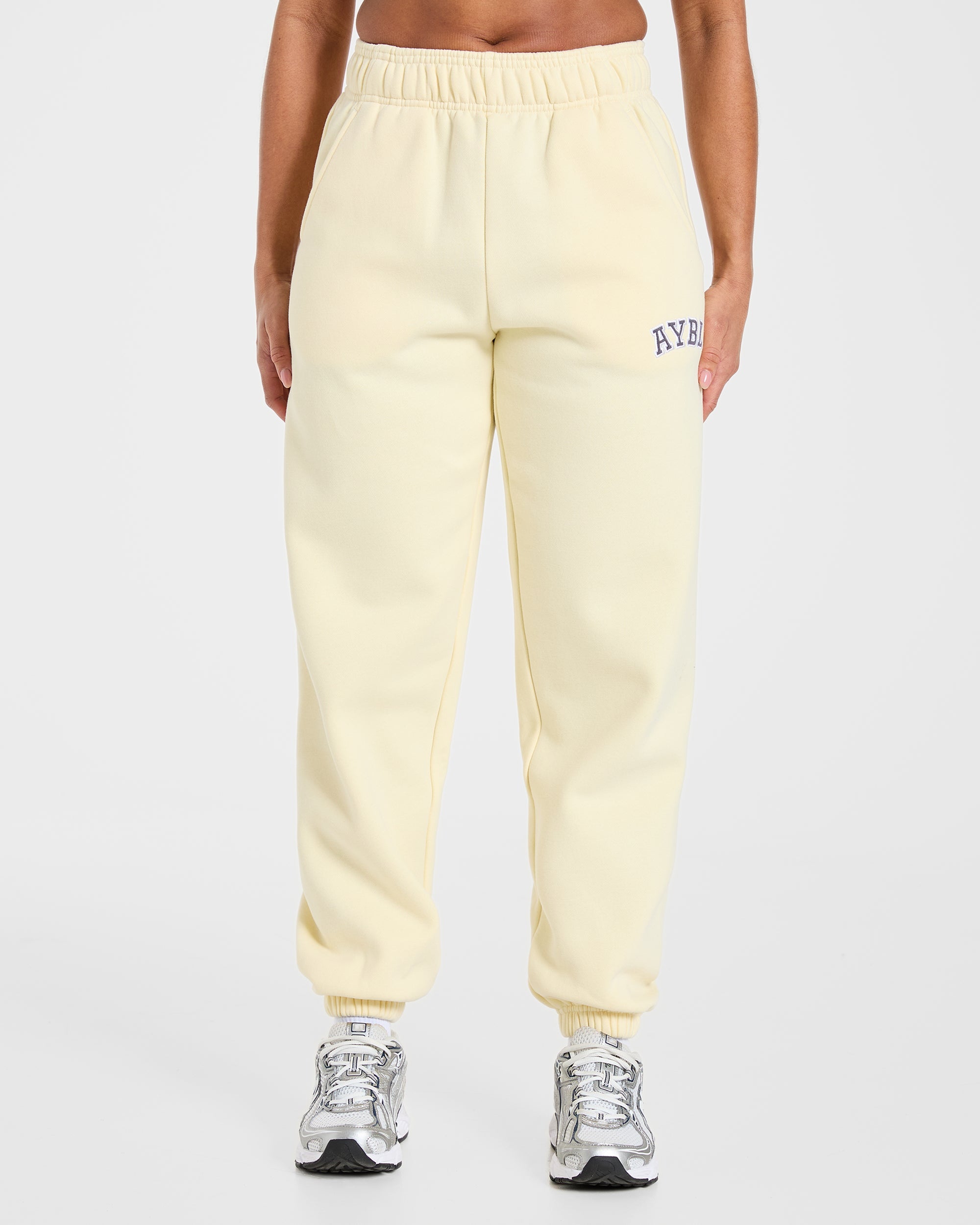 Varsity 2.0 Oversized Joggers - Butter Geel