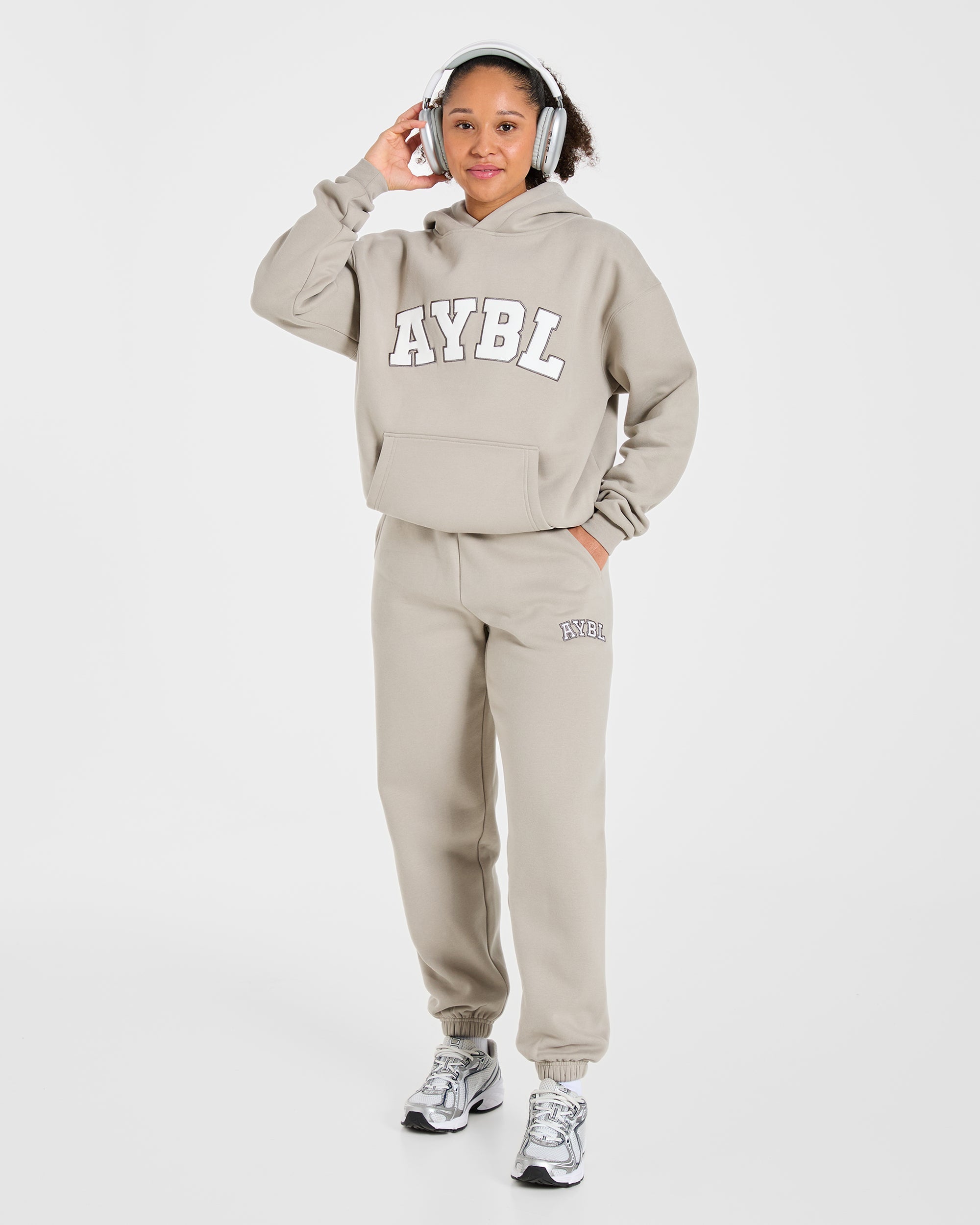 Varsity 2.0 Oversized Joggers - Taupe