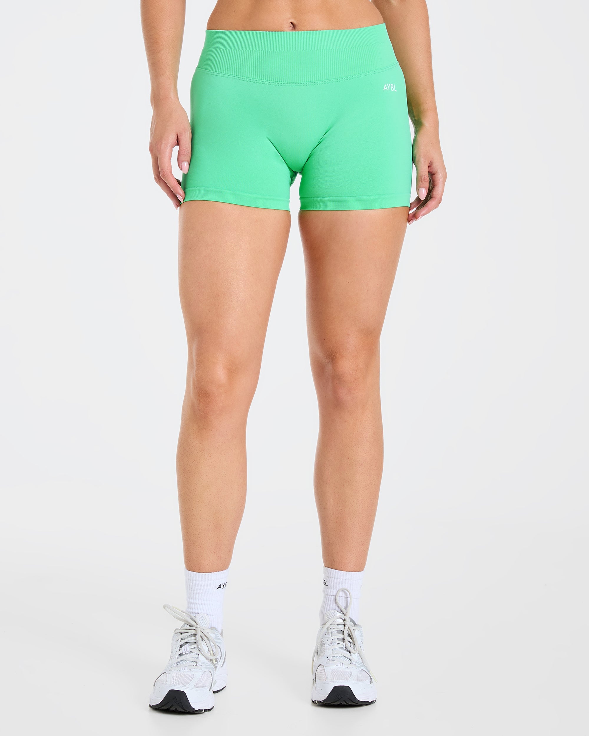 Enhance Seamless Shorts | 3.5" - Mint Groen