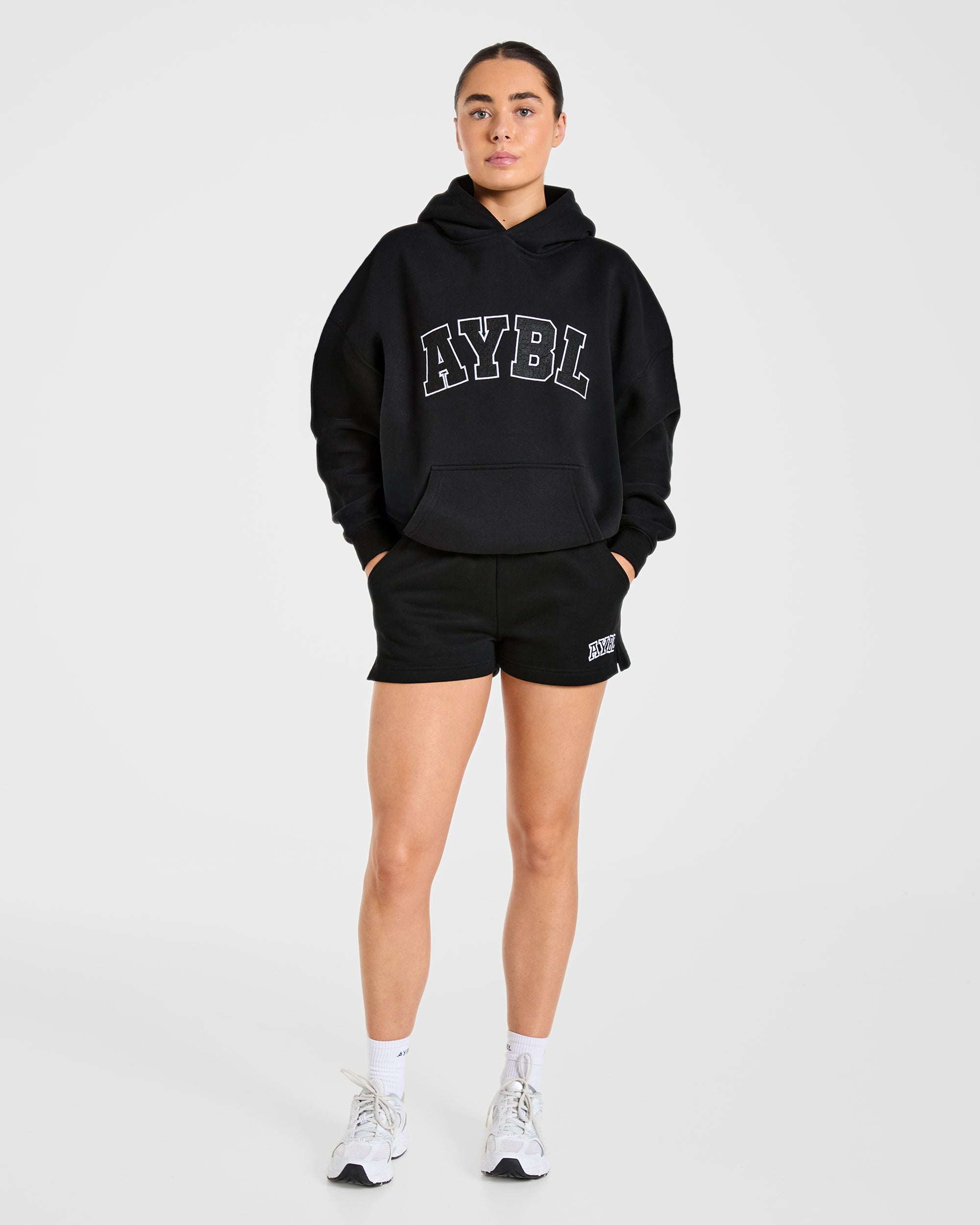 Varsity 2.0 Oversized Shorts - Zwart