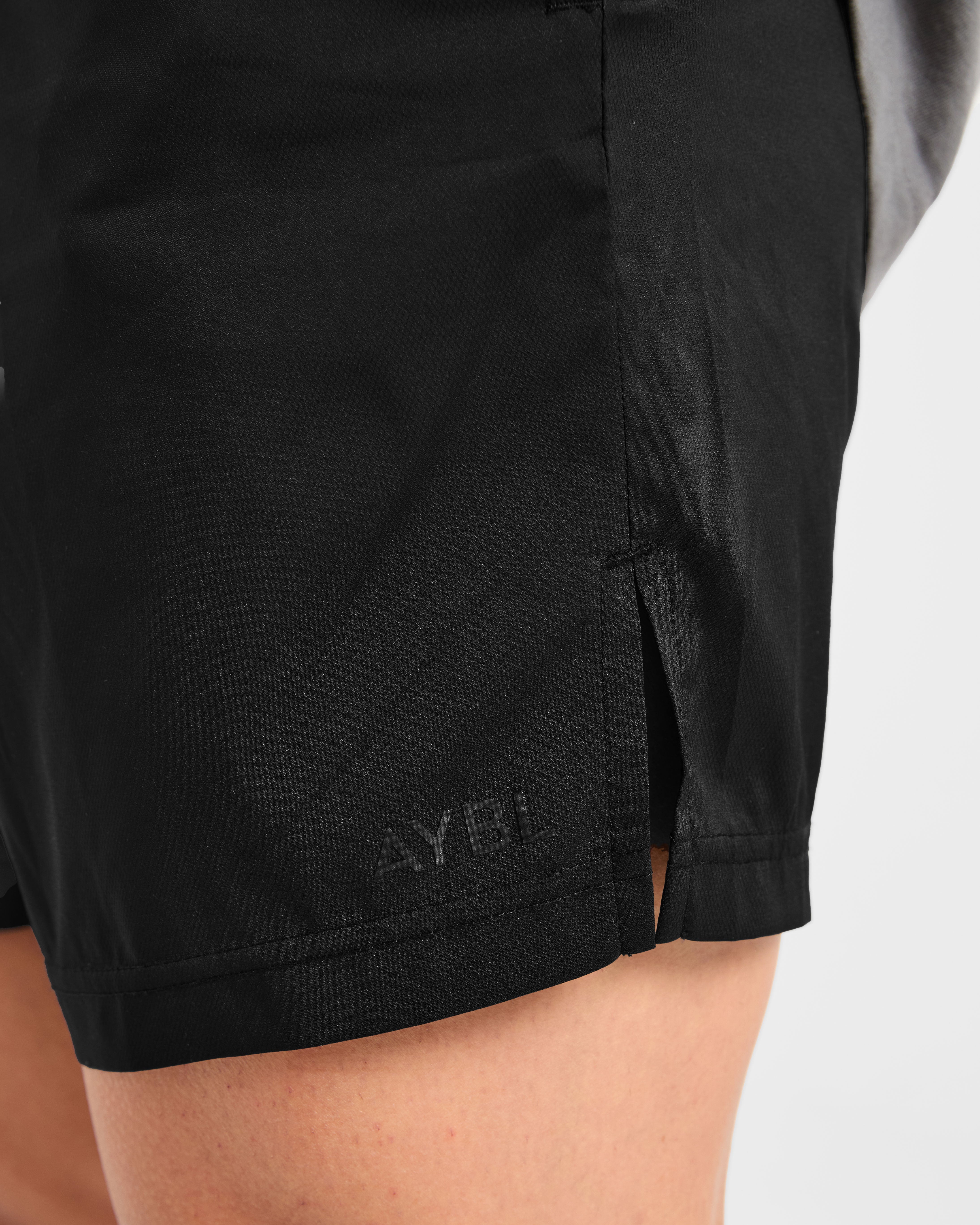 Ascend 7" Shorts - Zwart