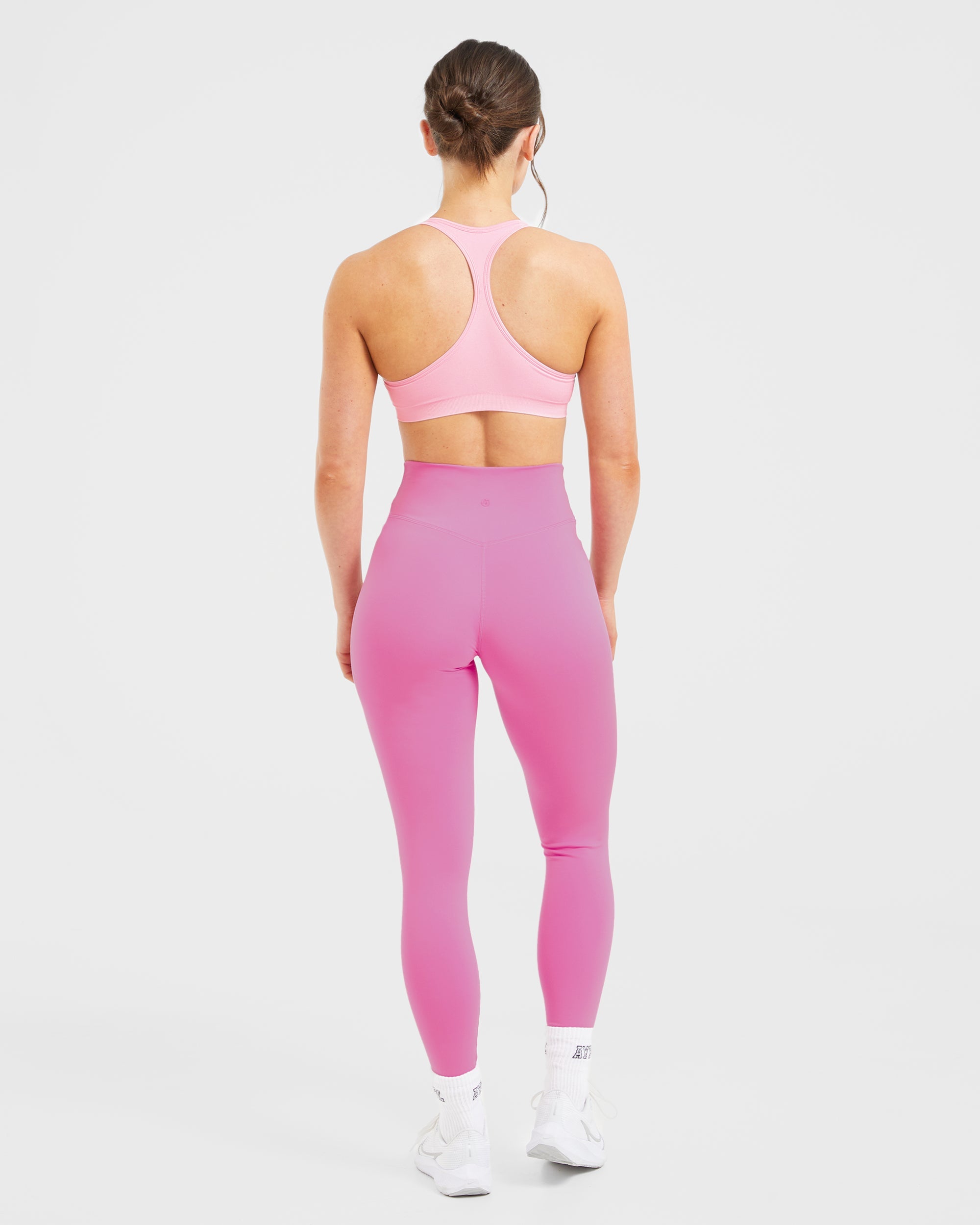 Essential Seamless Racer Back Sports Bra - Baby Roze