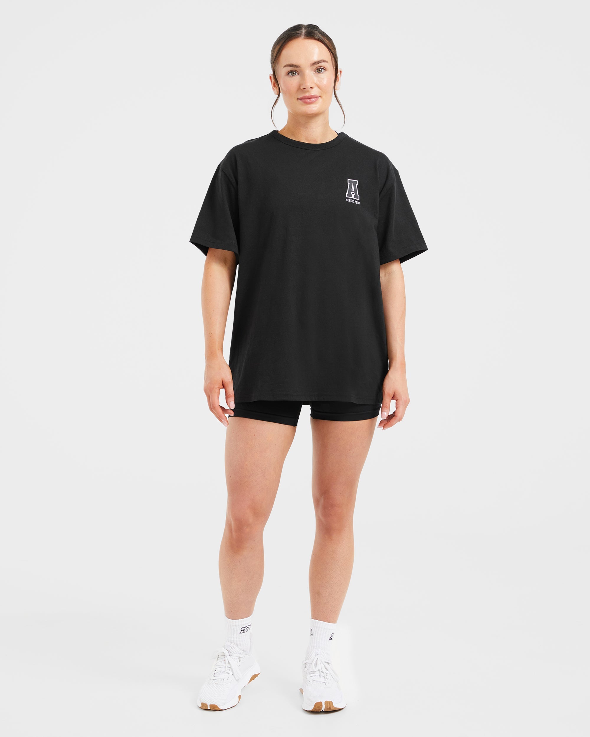 Varsity Statement Oversized T Shirt - Zwart