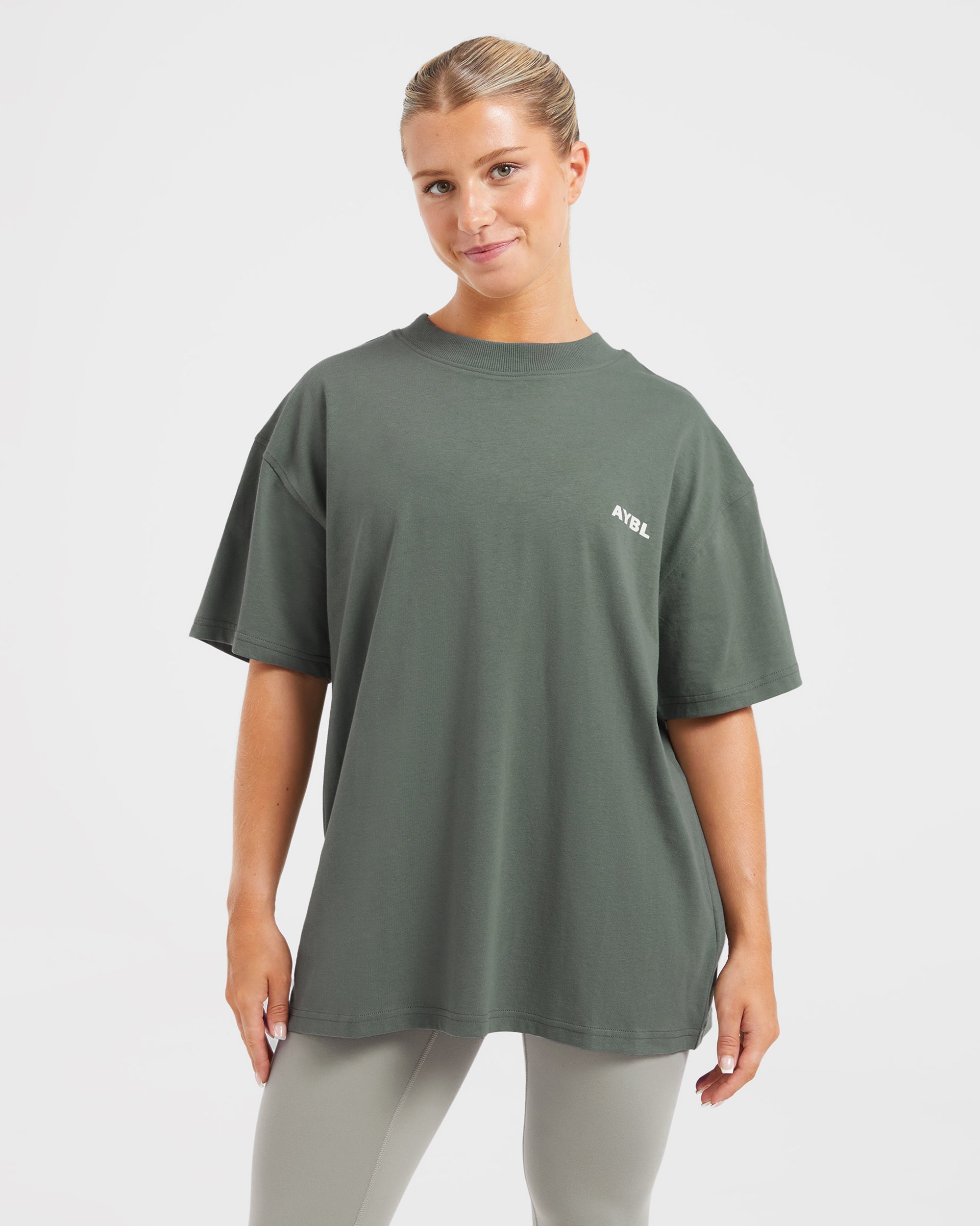 AYBL Lift Italic Oversized T Shirt - Groen/Off Wit