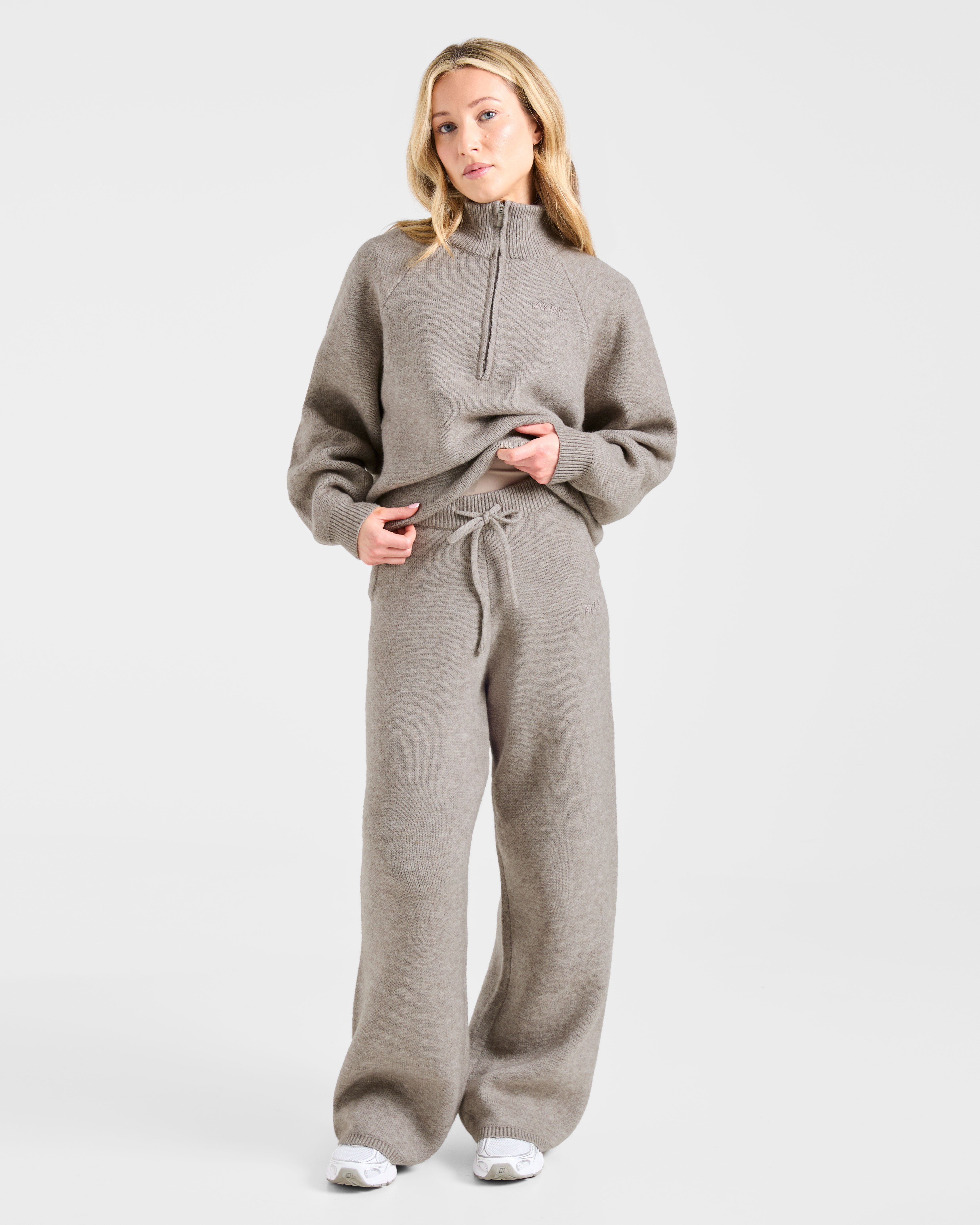 Soft Oversized Knitted Straight Leg Joggers - Bruin Marl