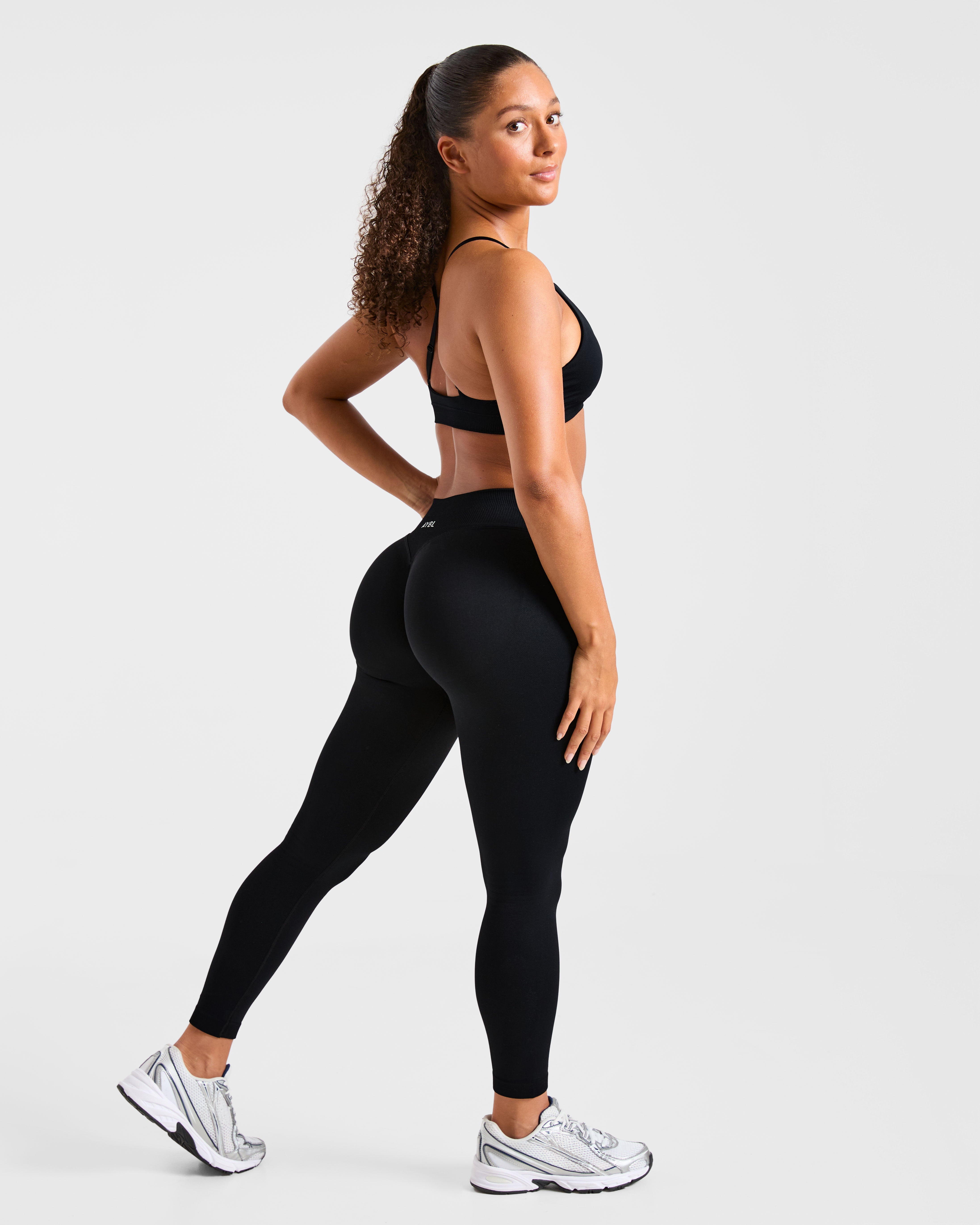 Enhance Seamless Sports Bra - Zwart