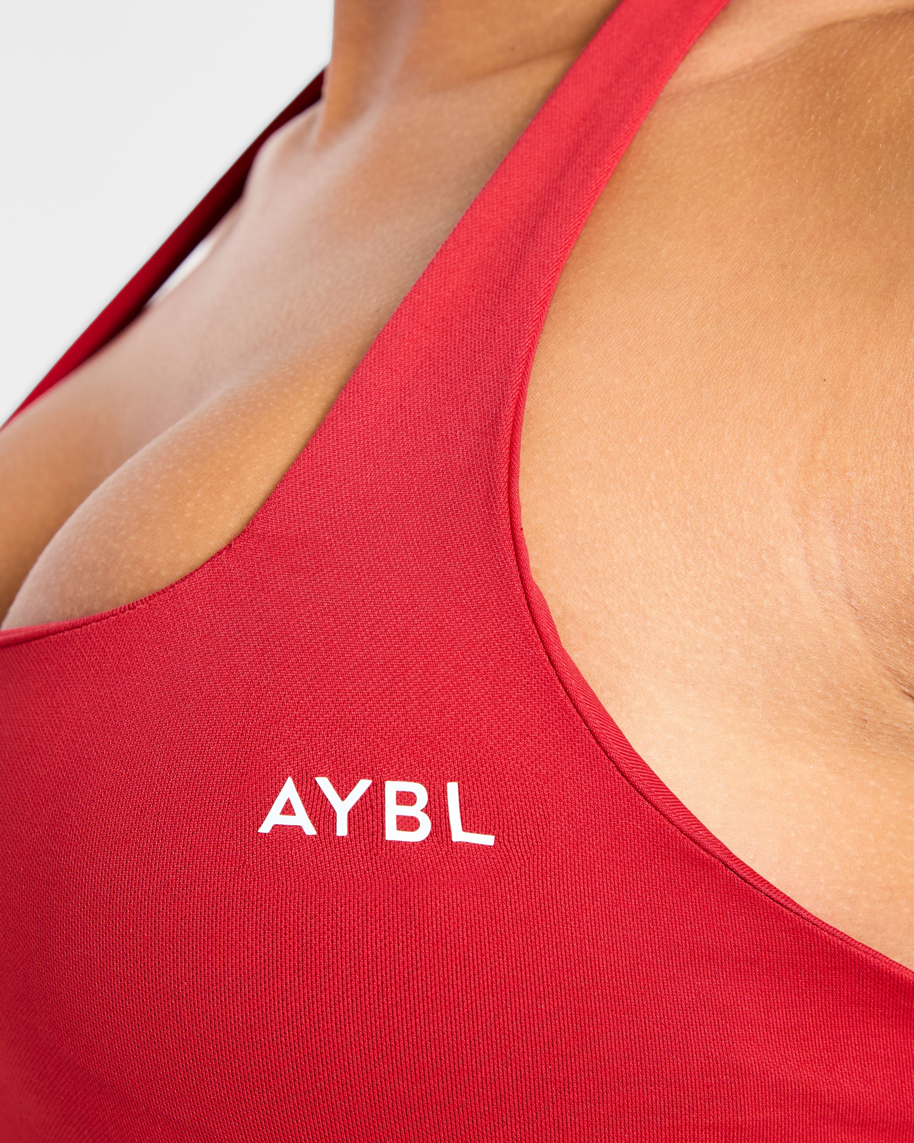 Enhance Seamless Halterneck Top - Rood