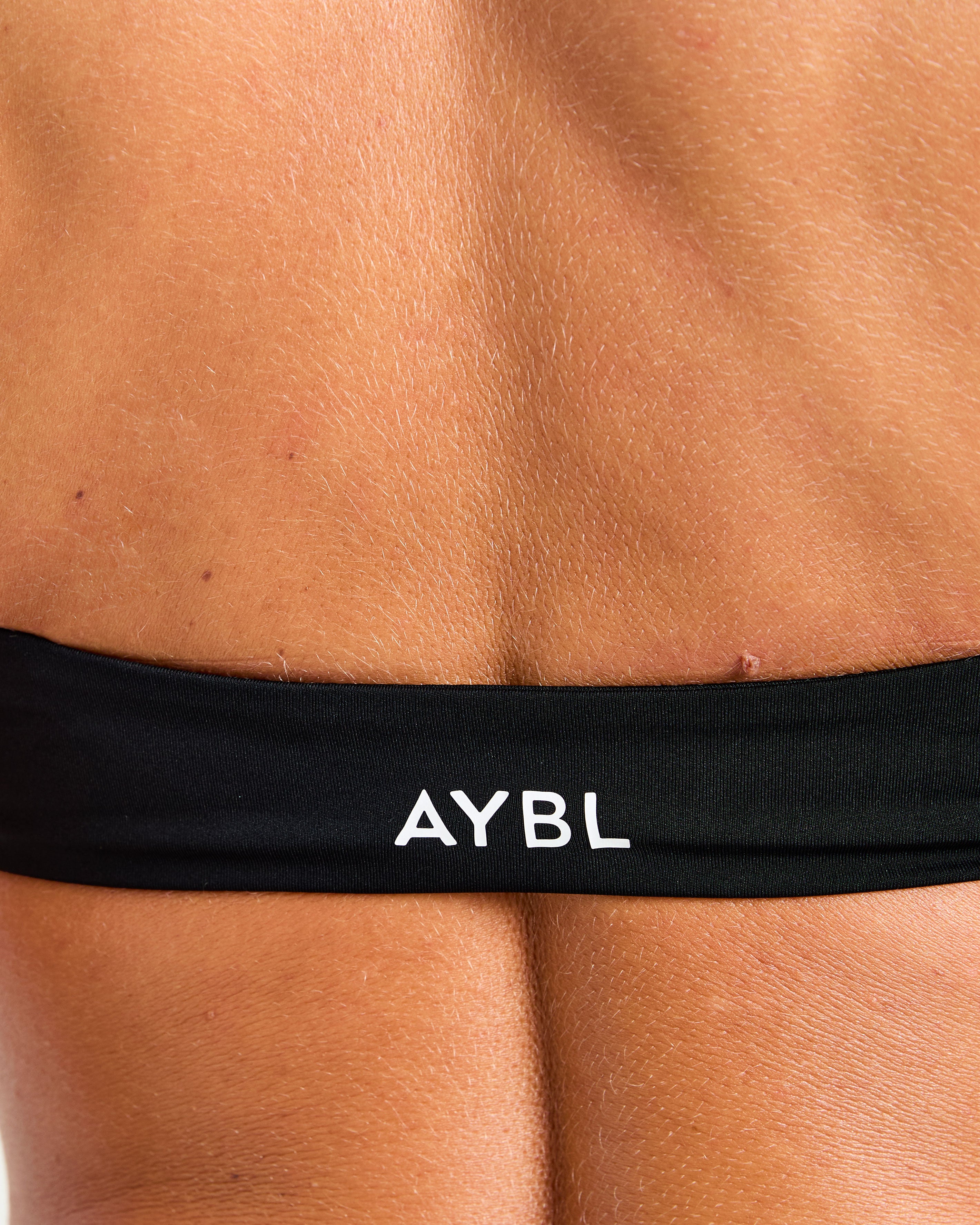 Essential Bandeau Sports Bra - Zwart