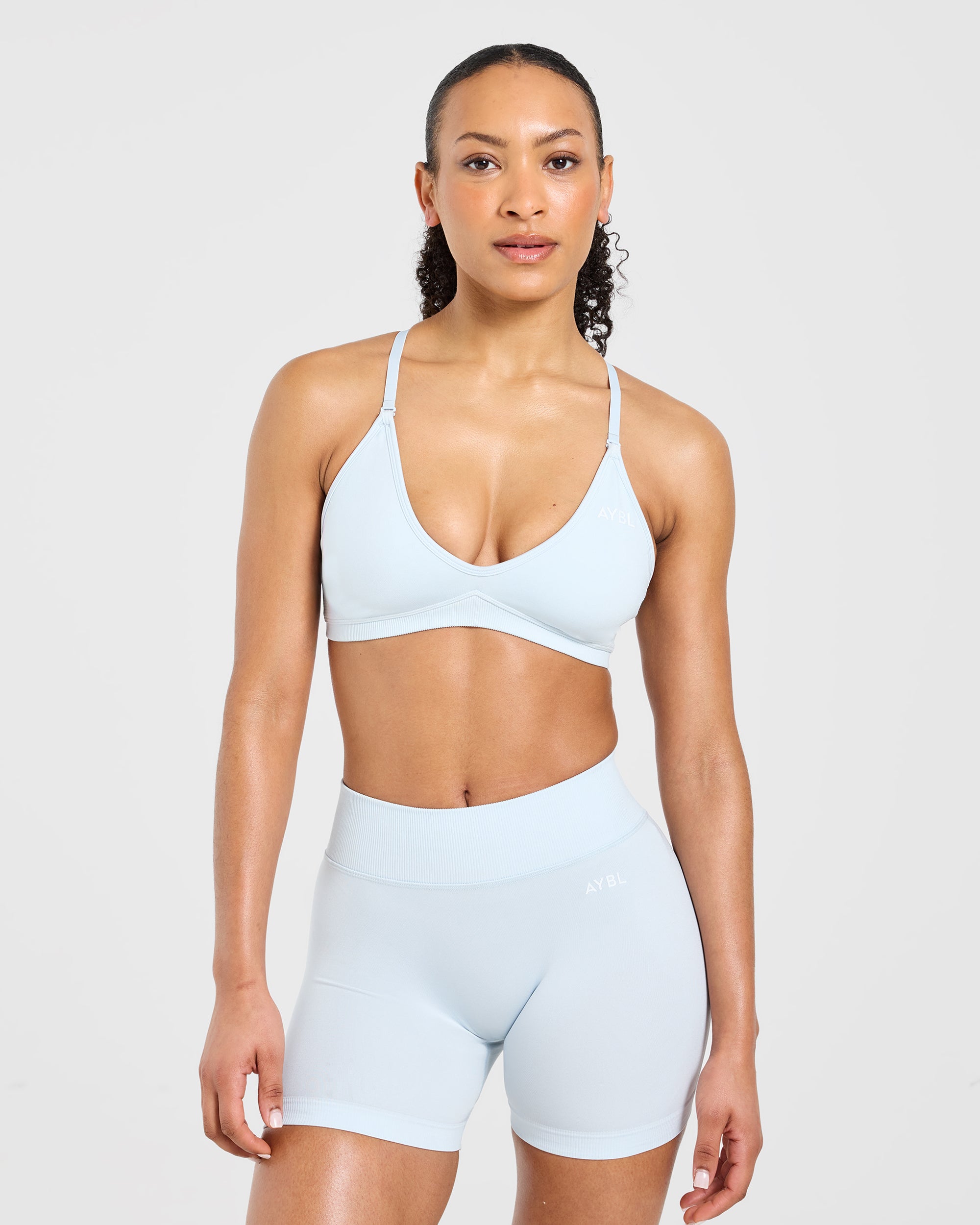 Adapt Seamless Strappy Sports Bra - Iced Blauw
