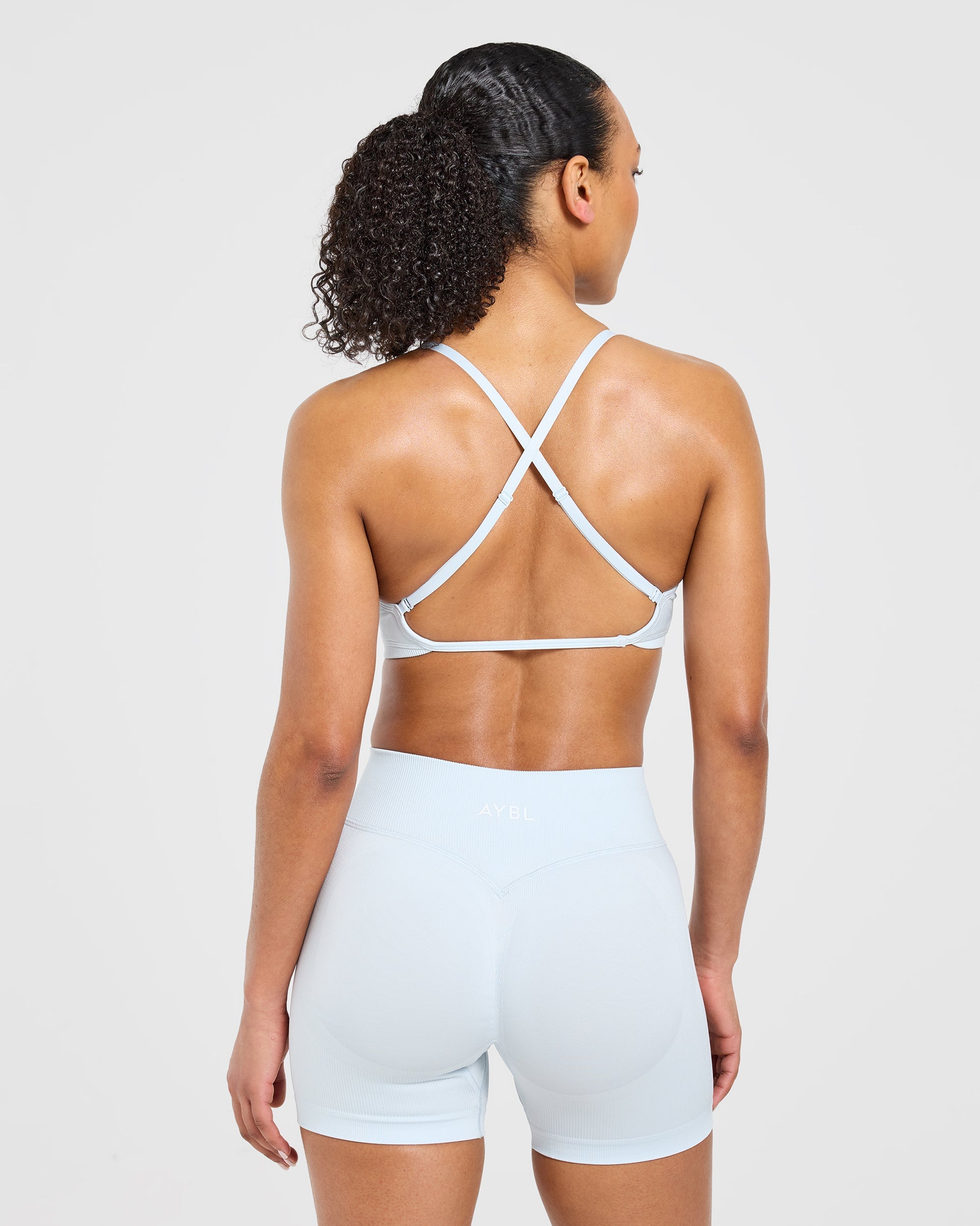 Adapt Seamless Strappy Sports Bra - Iced Blauw