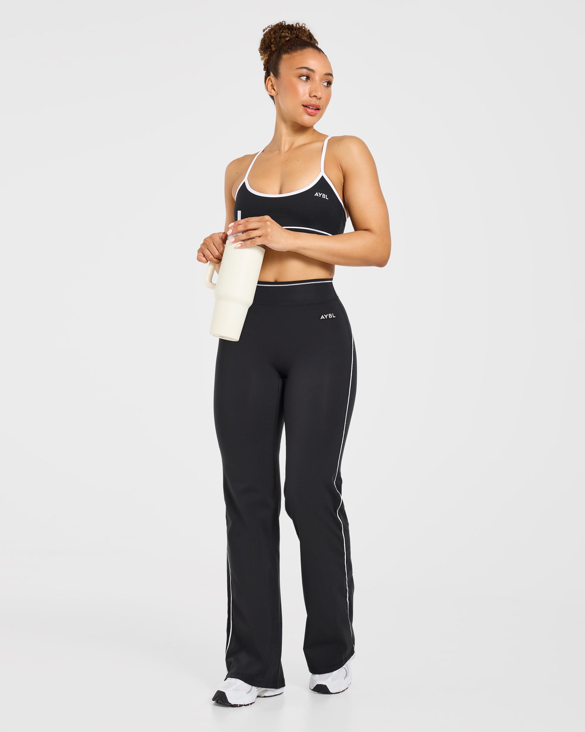 Form Flared Leggings - Zwart