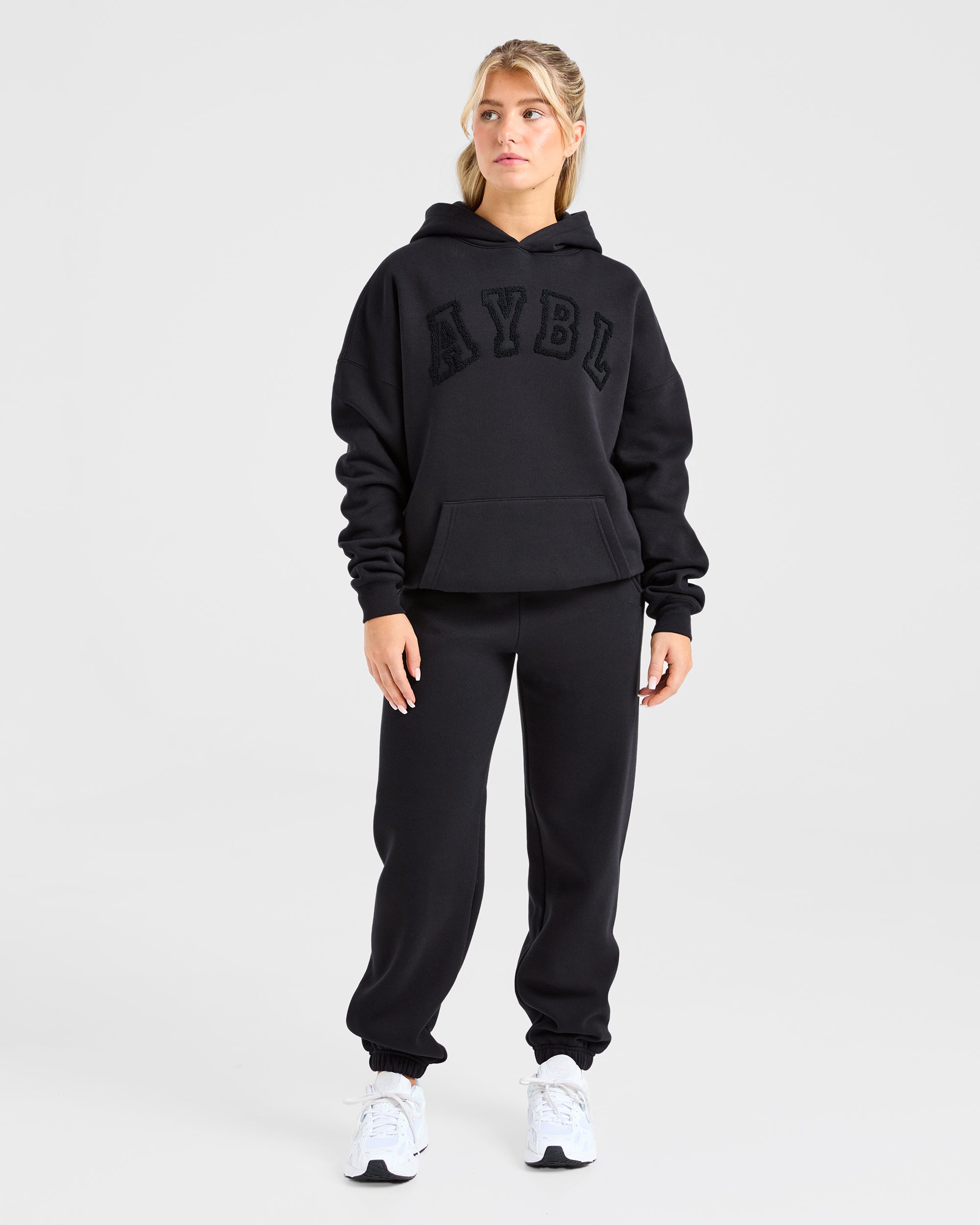 Varsity Oversized Outline Hoodie - Zwart