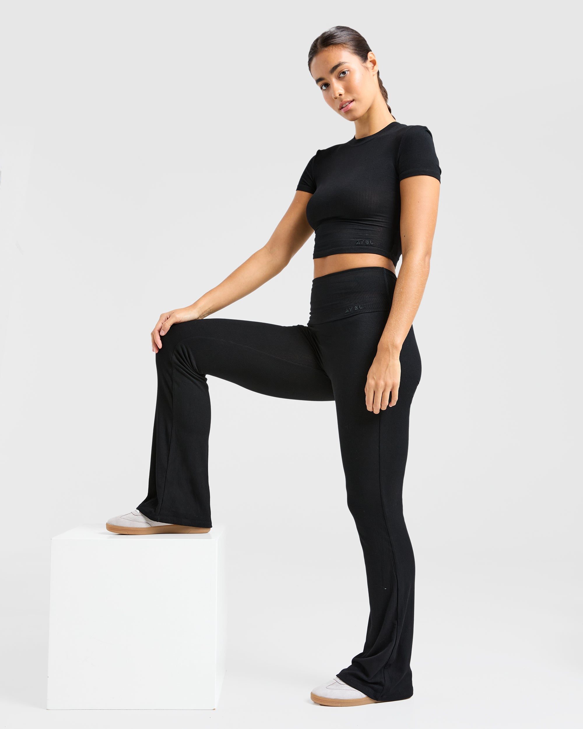 Lounge Ribbed Foldover Flared Leggings - Zwart