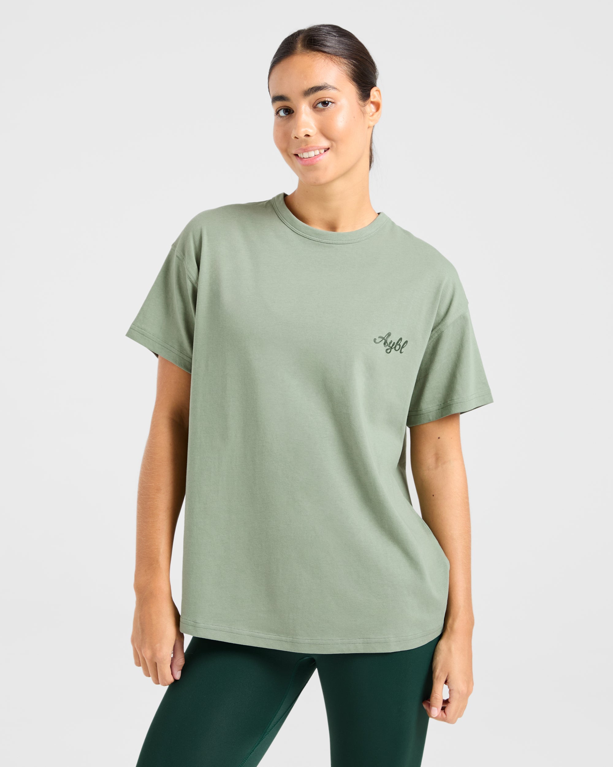 Body Achieve Mind Believe Oversized T Shirt - Groen