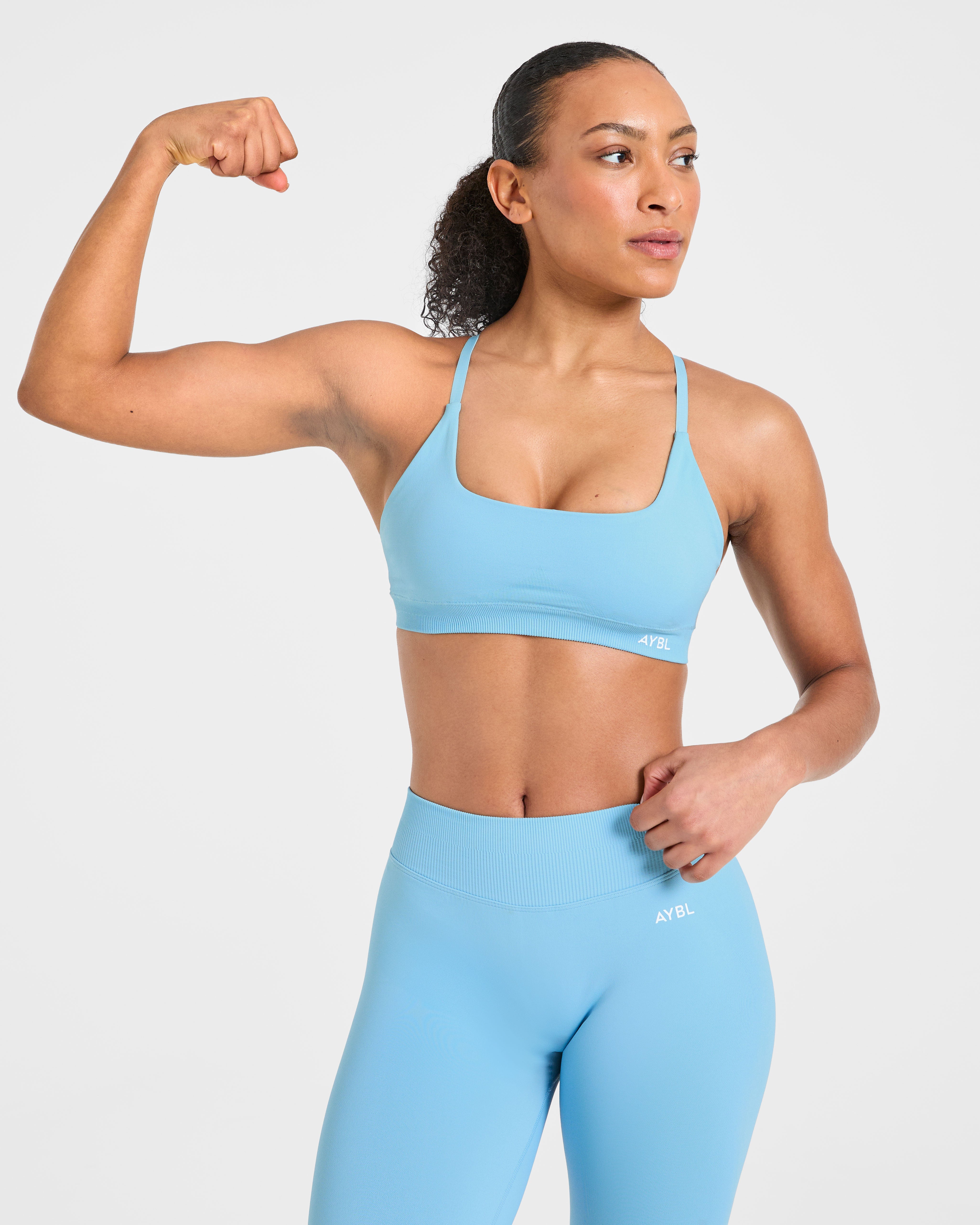 Enhance Seamless Sports Bra - Powder Blauw