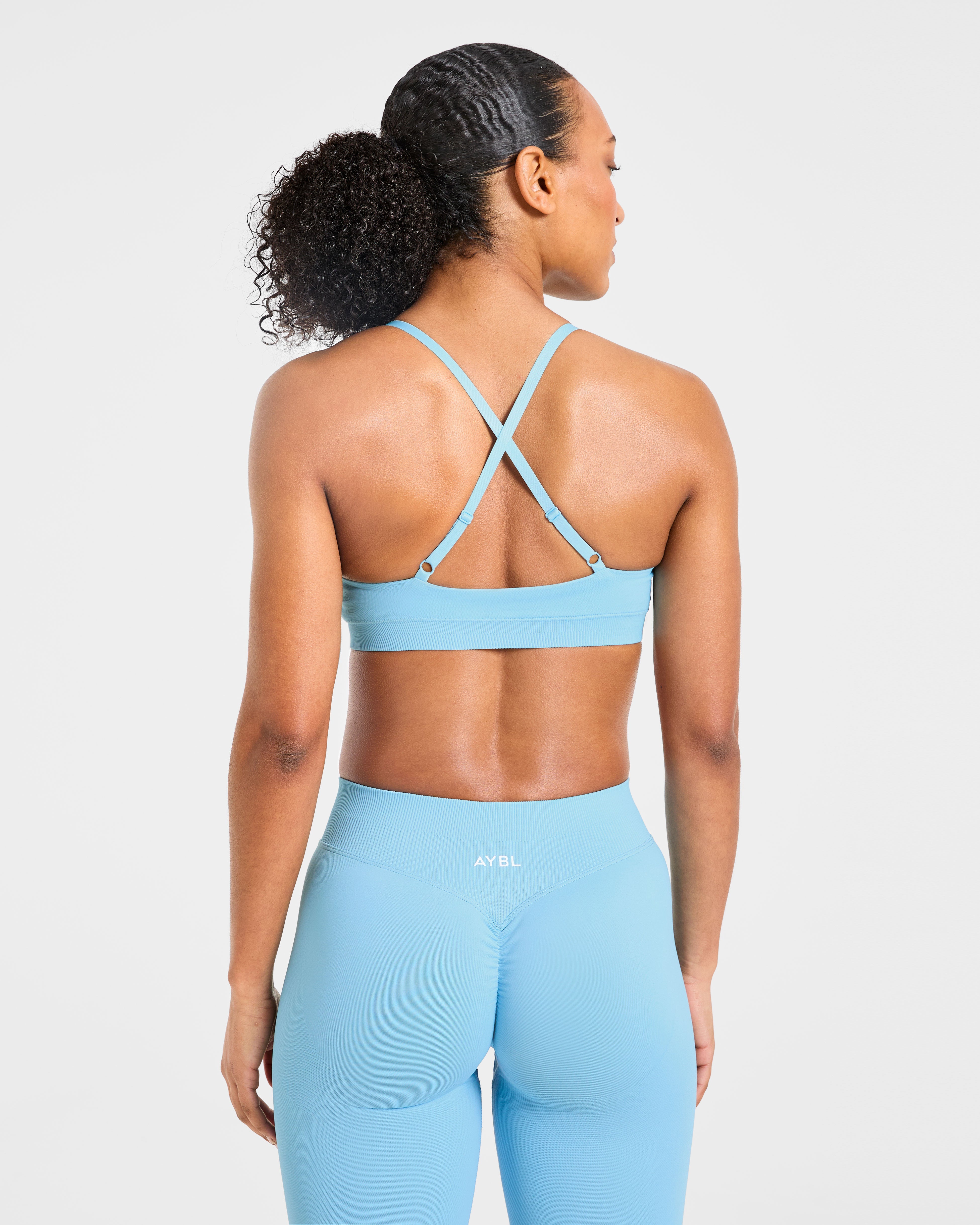 Enhance Seamless Sports Bra - Powder Blauw
