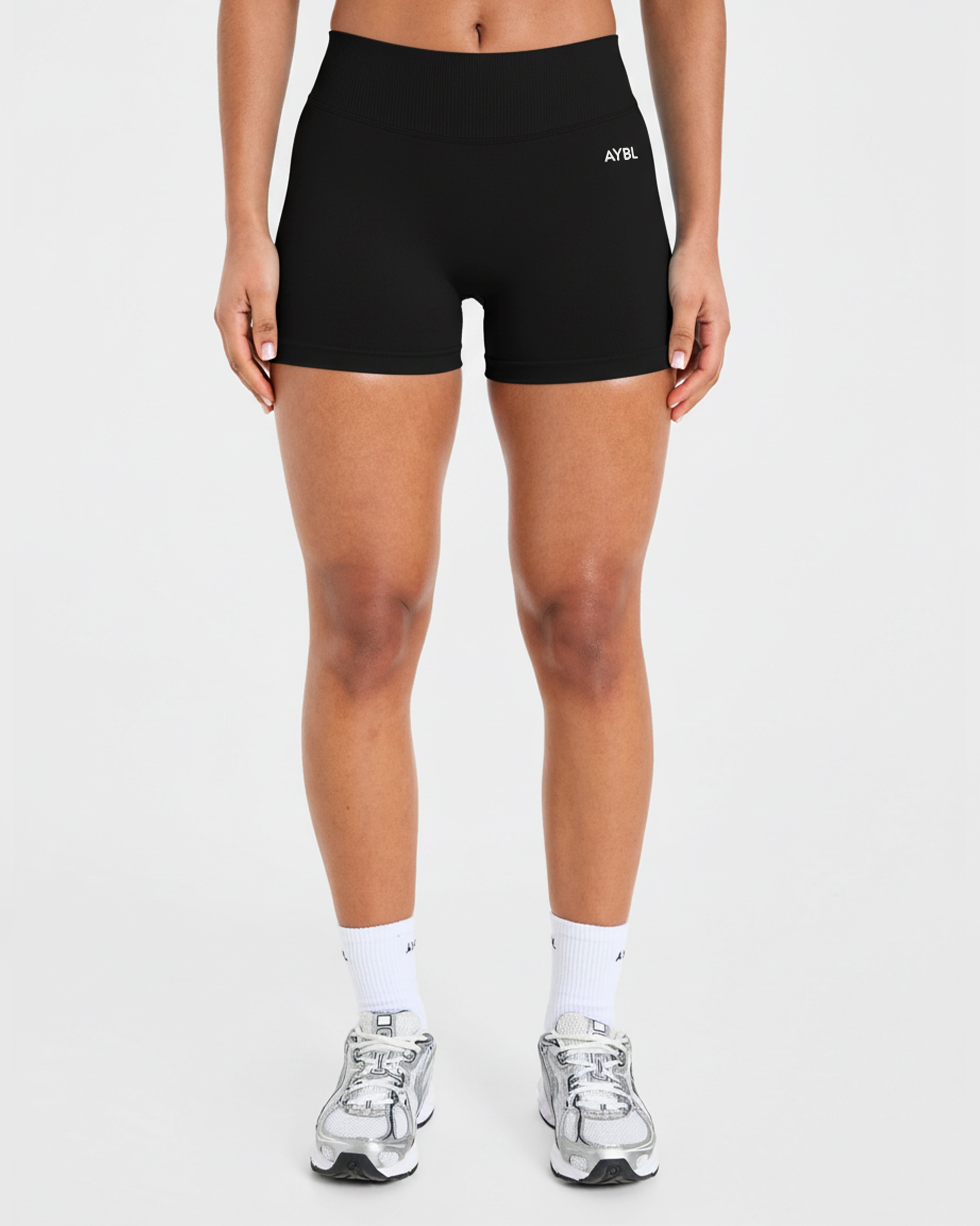 Enhance Seamless Shorts | 3.5" - Zwart