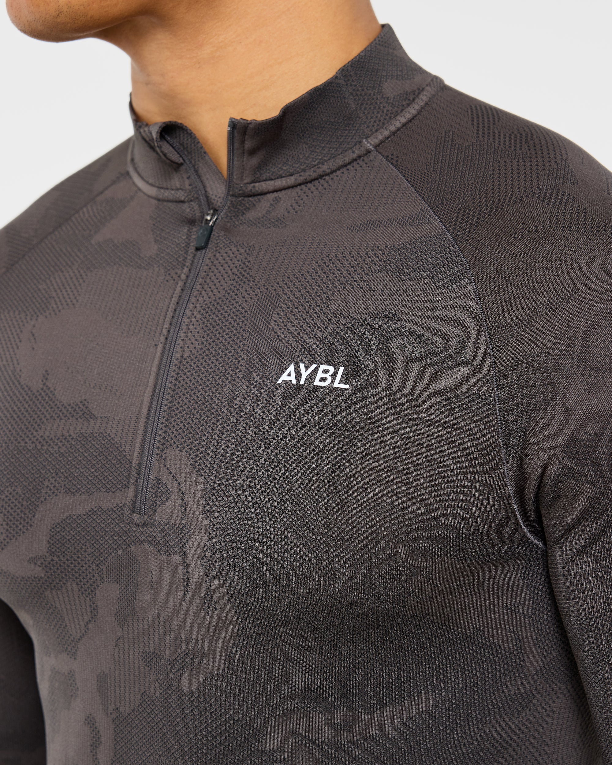 Camo Seamless 1/4 Zip Pullover - Charcoal