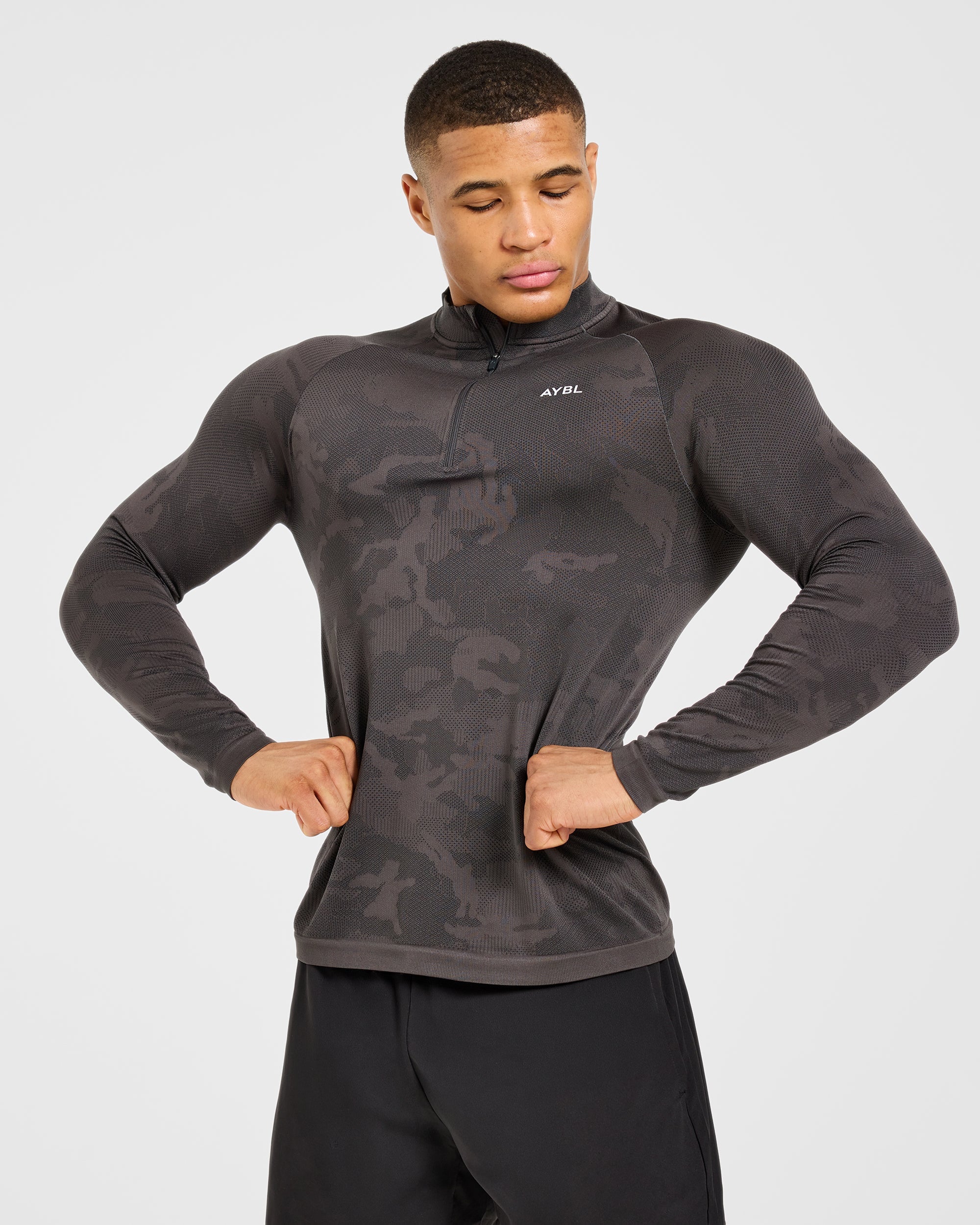 Camo Seamless 1/4 Zip Pullover - Charcoal