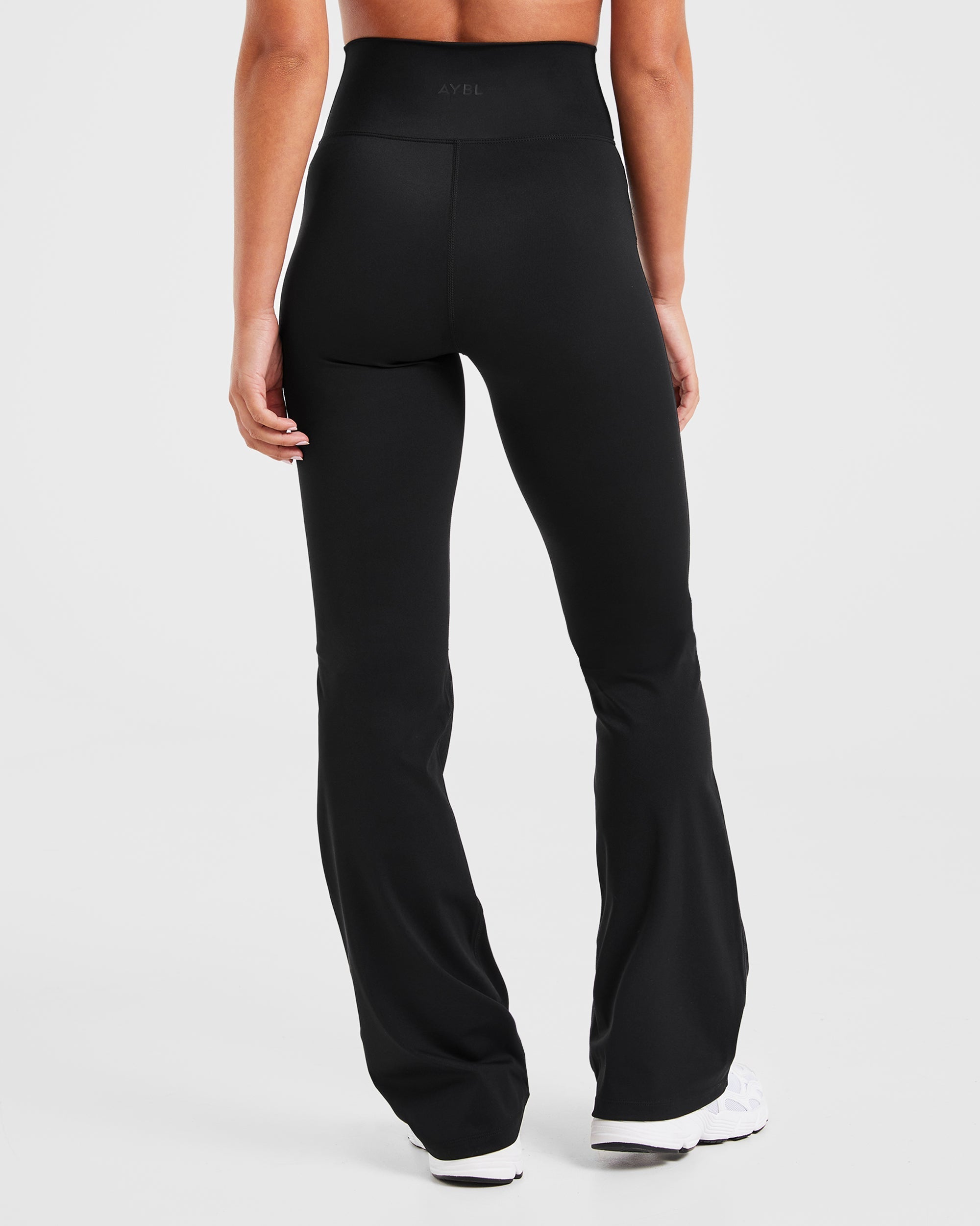 Sculpt Wrap Flared Leggings - Zwart