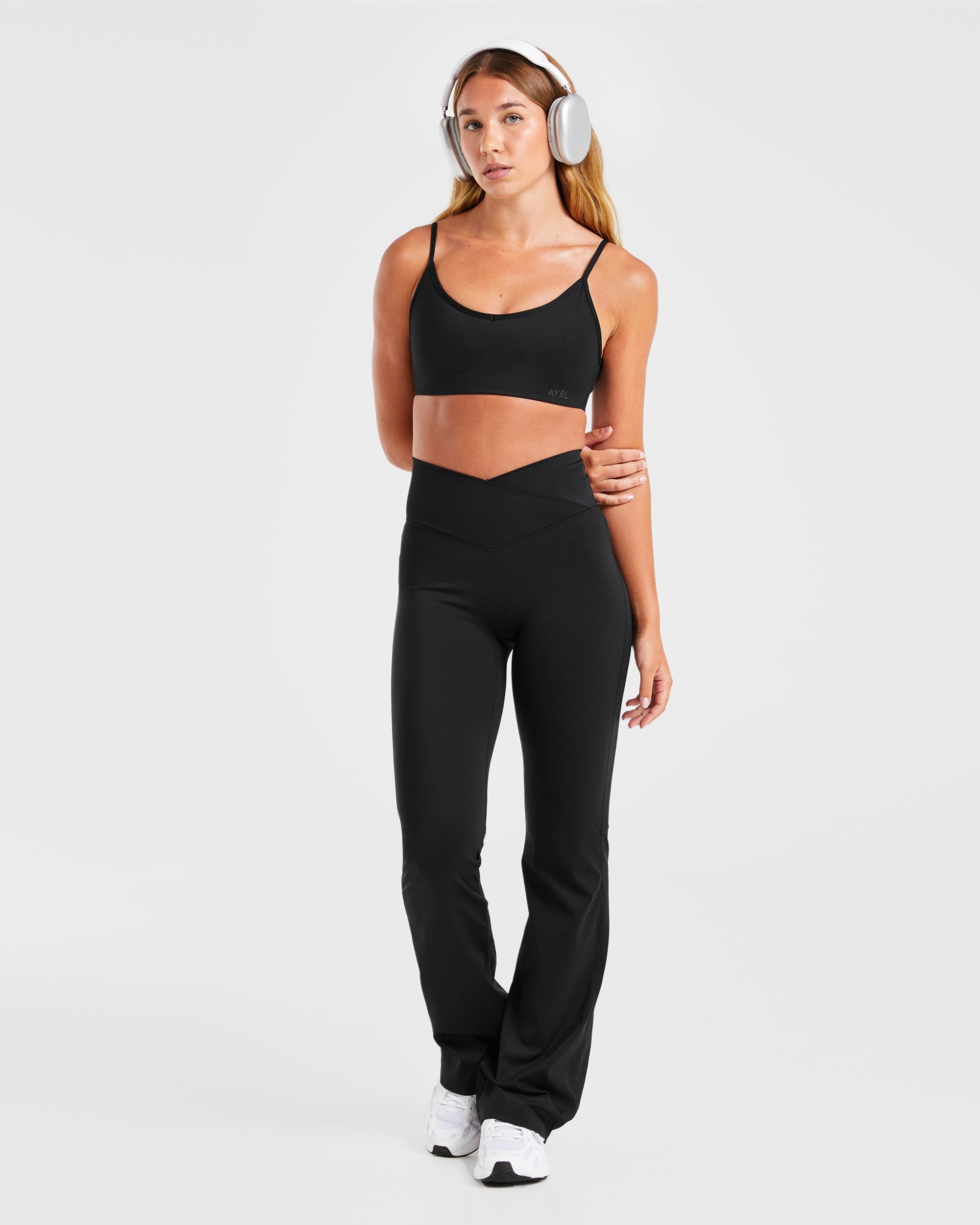 Sculpt Wrap Flared Leggings - Zwart