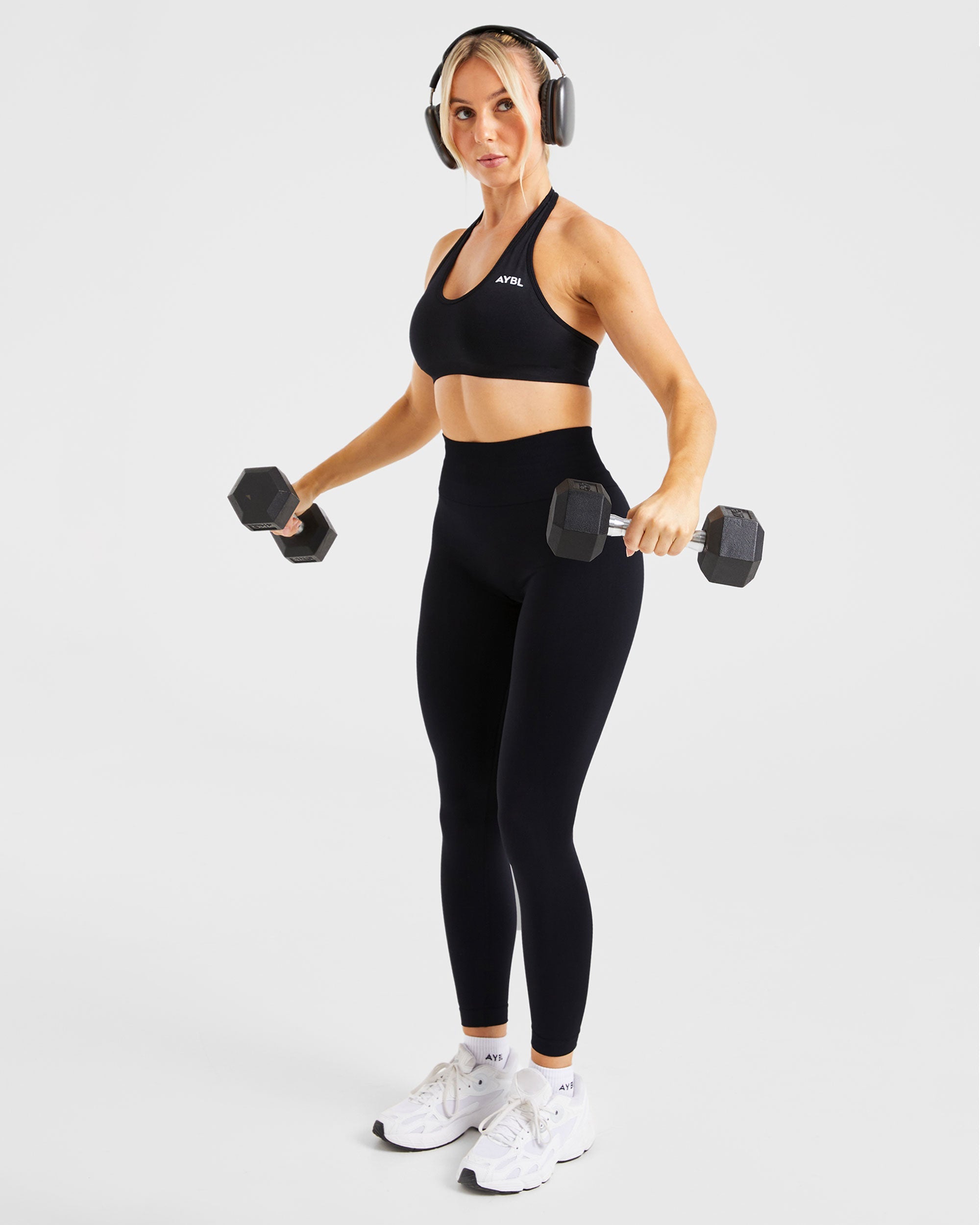 Essential Seamless Halterneck Sports Bra - Zwart