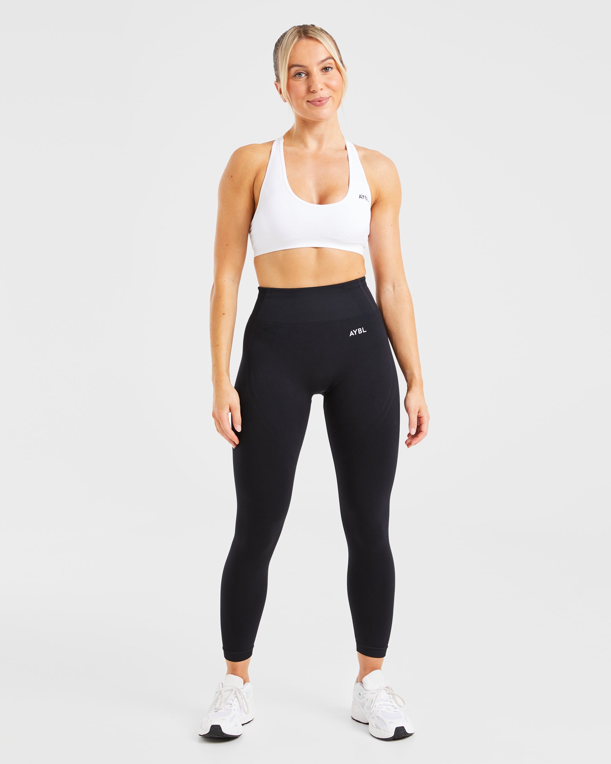 Essential Seamless Racer Back Sports Bra - Wit