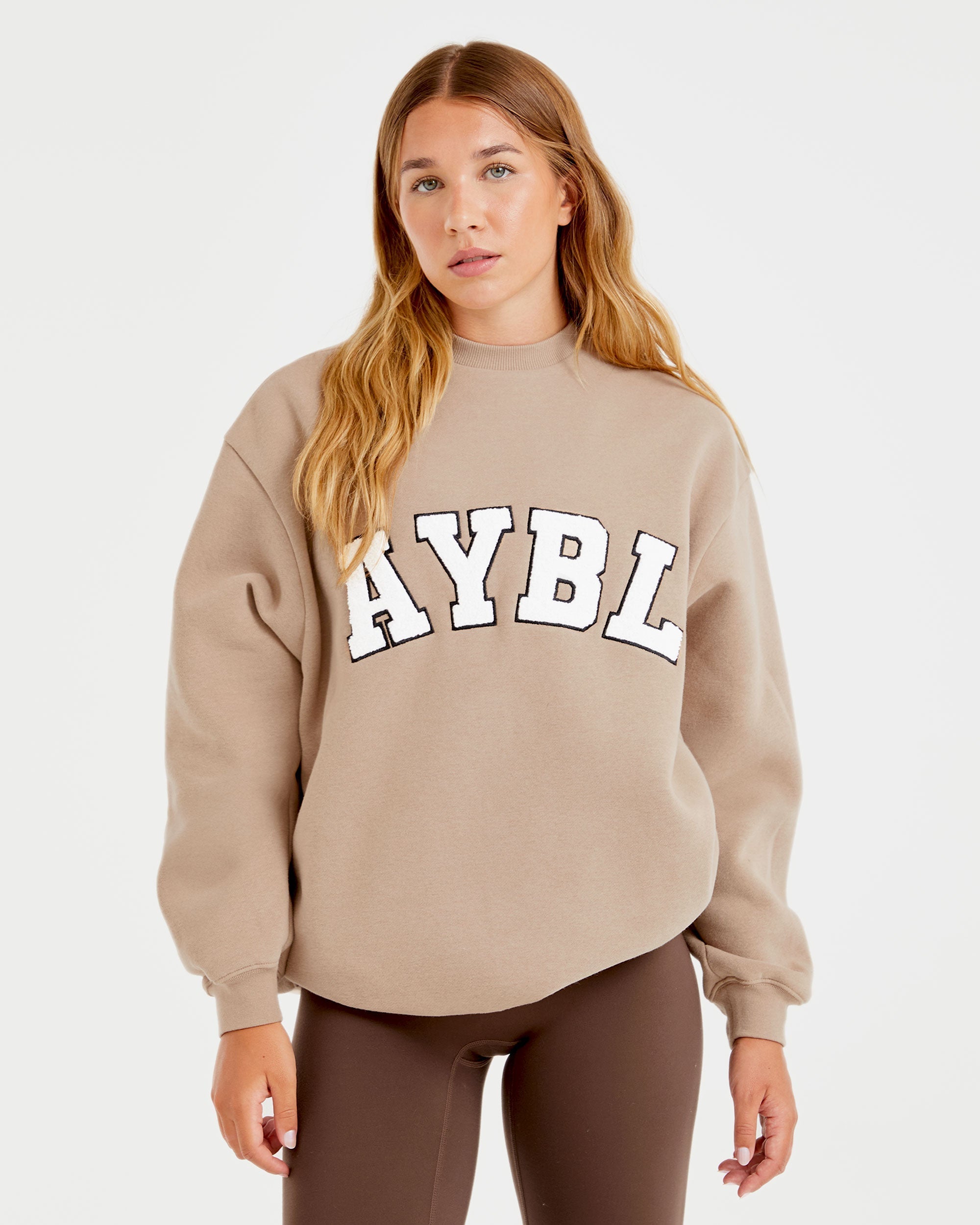 Varsity Oversized Sweatshirt - Latte Bruin