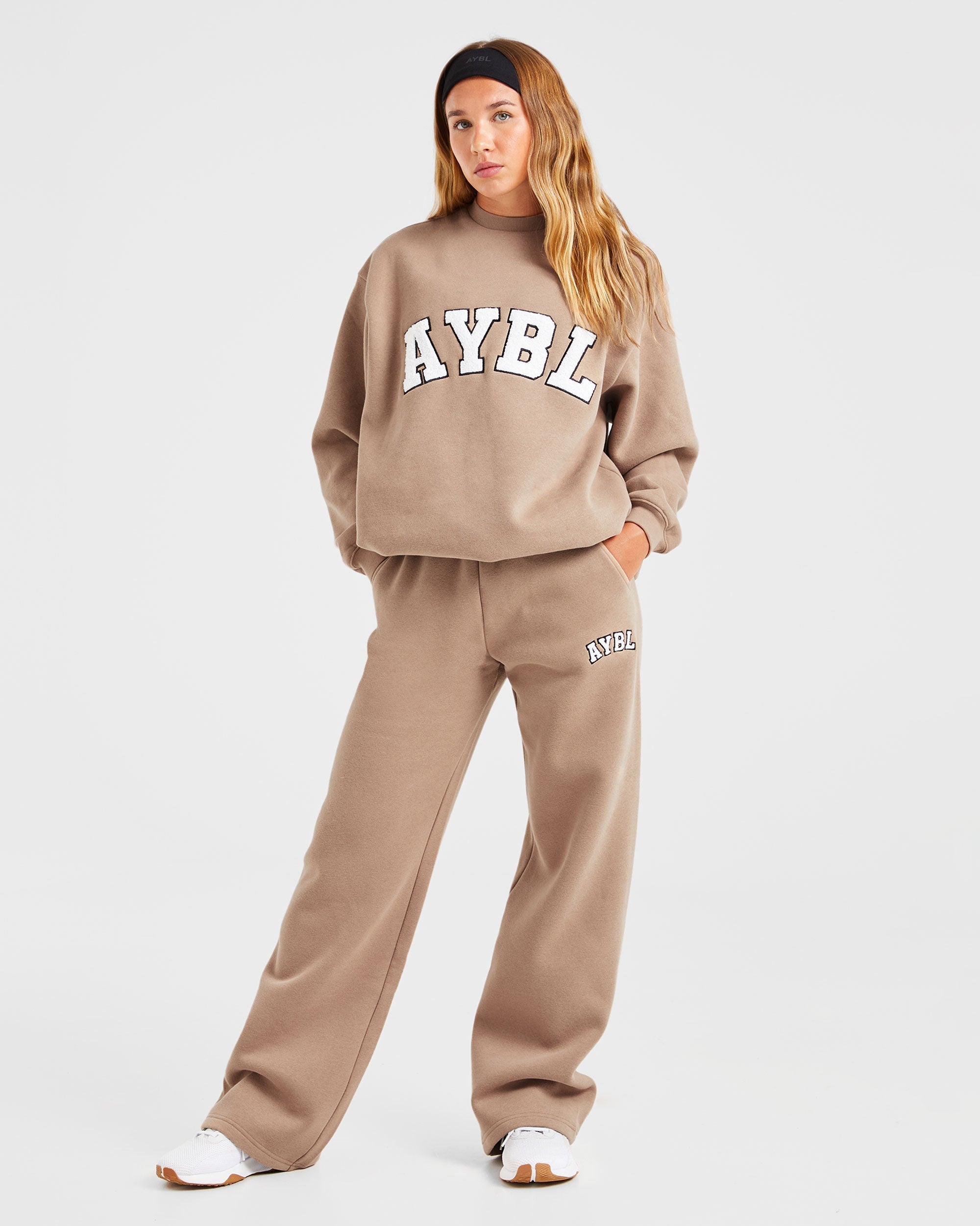 Varsity Oversized Straight Leg Joggers - Latte Bruin