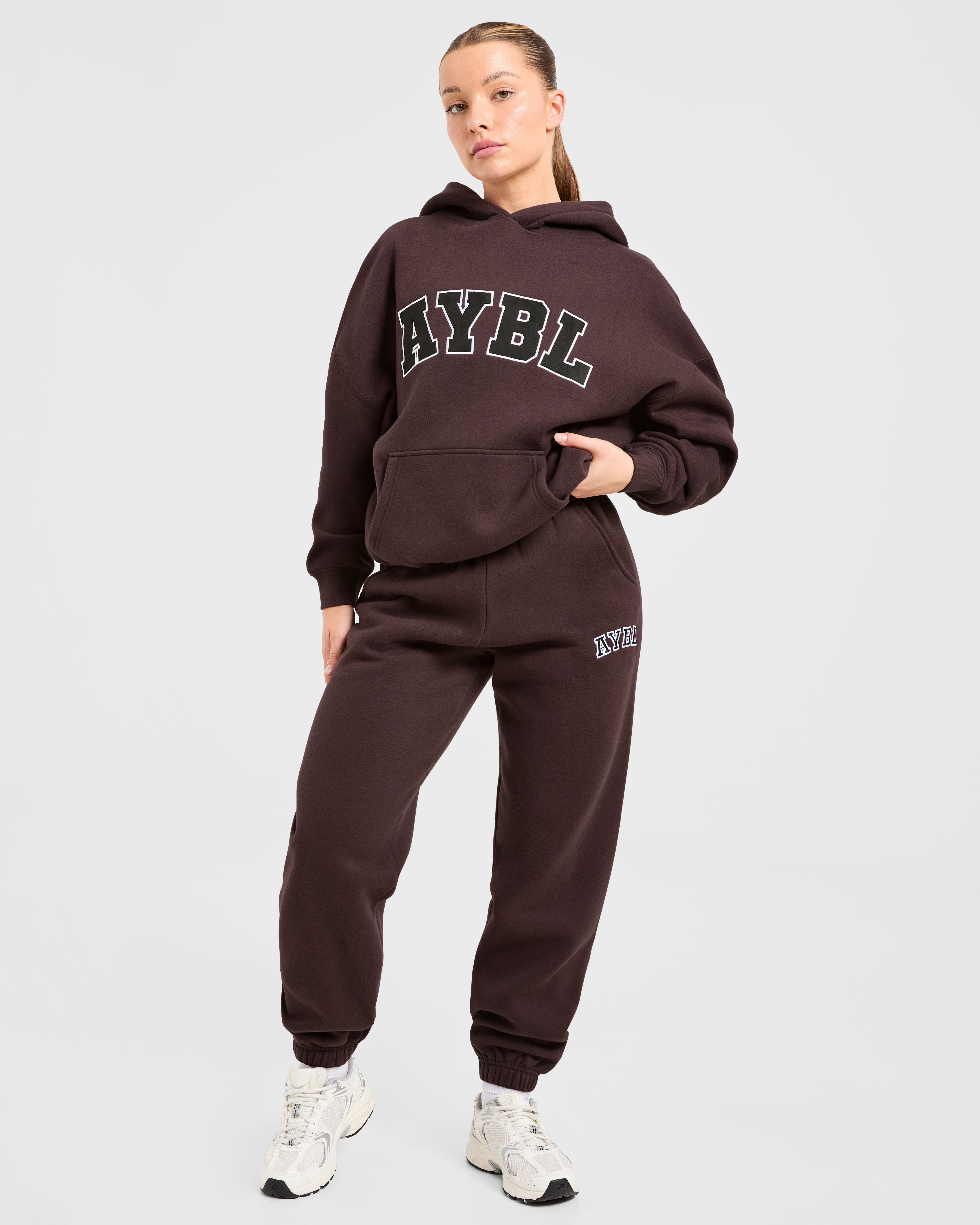 Varsity 2.0 Oversized Joggers - Cocoa Bruin