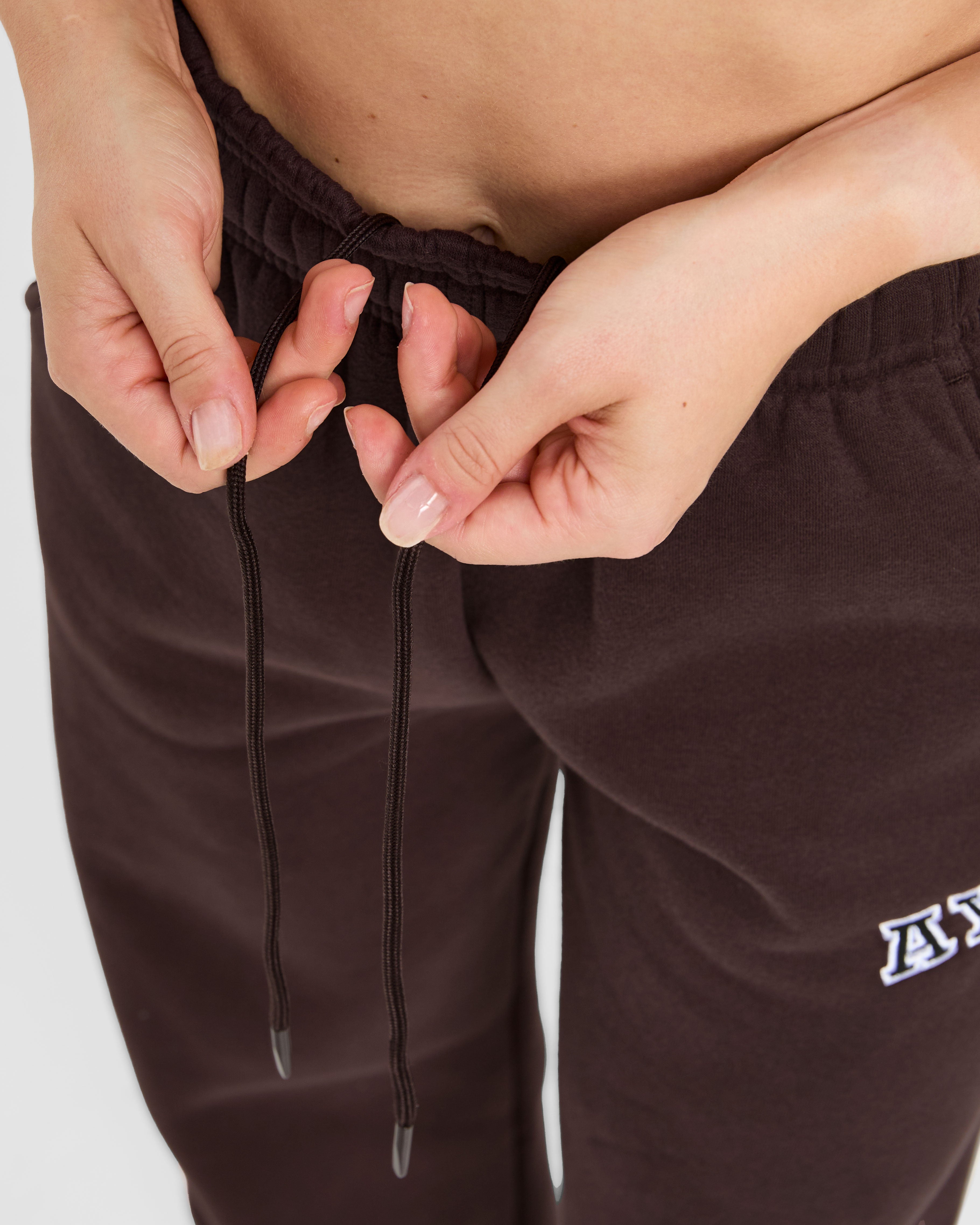 Varsity 2.0 Oversized Joggers - Cocoa Bruin