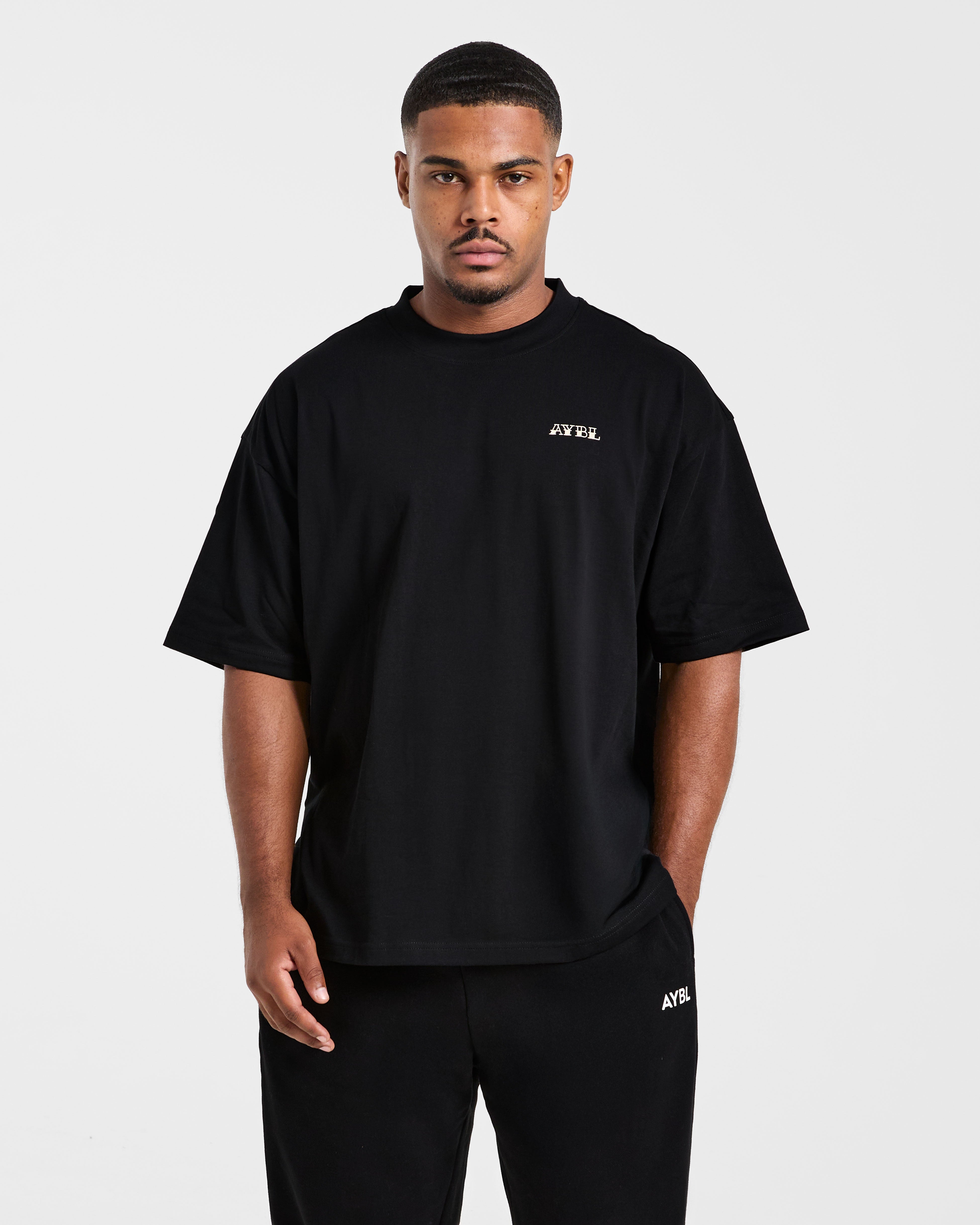AYBL Strength Club Oversized T Shirt - Zwart