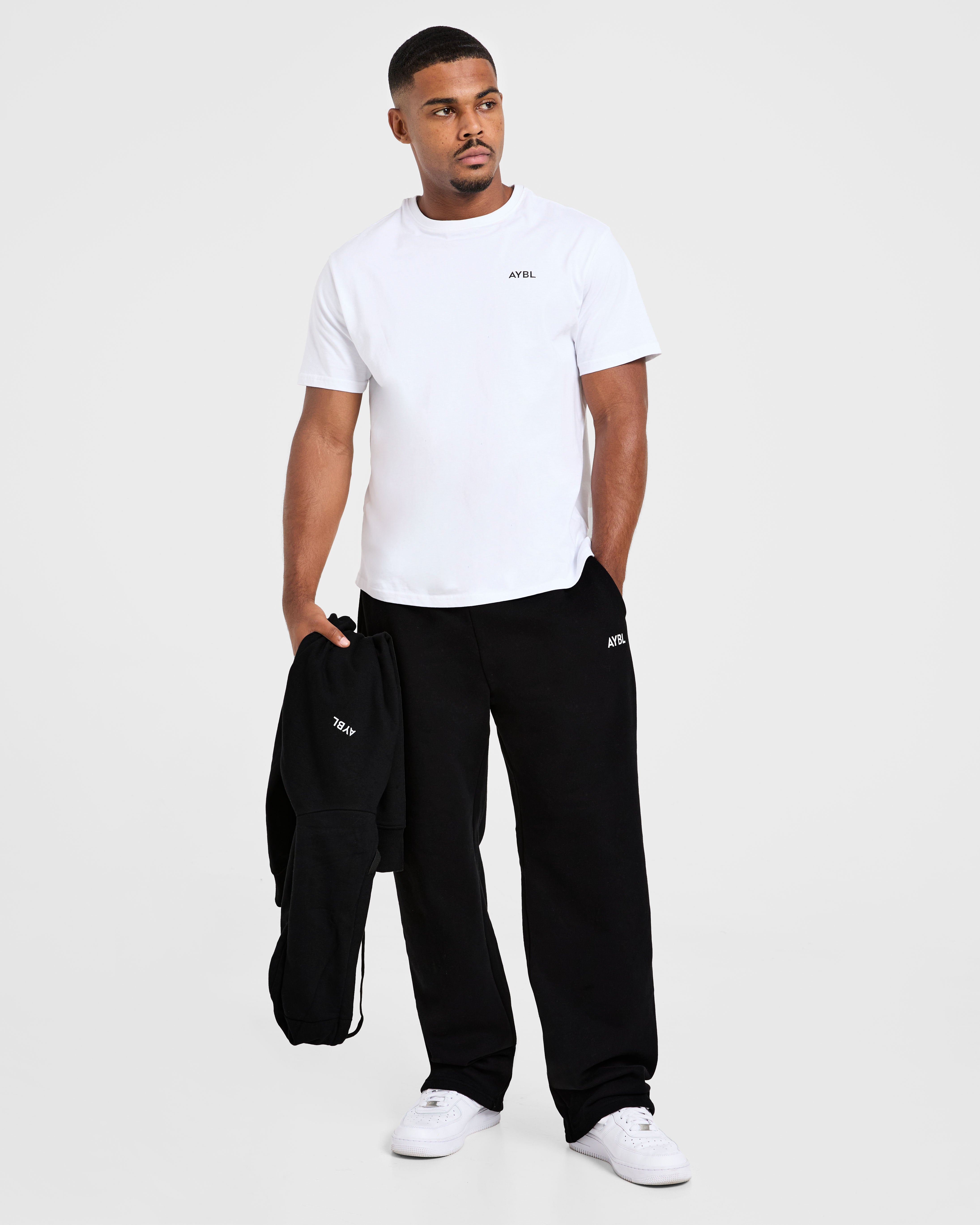 Essential Oversized Straight Leg Joggers - Zwart