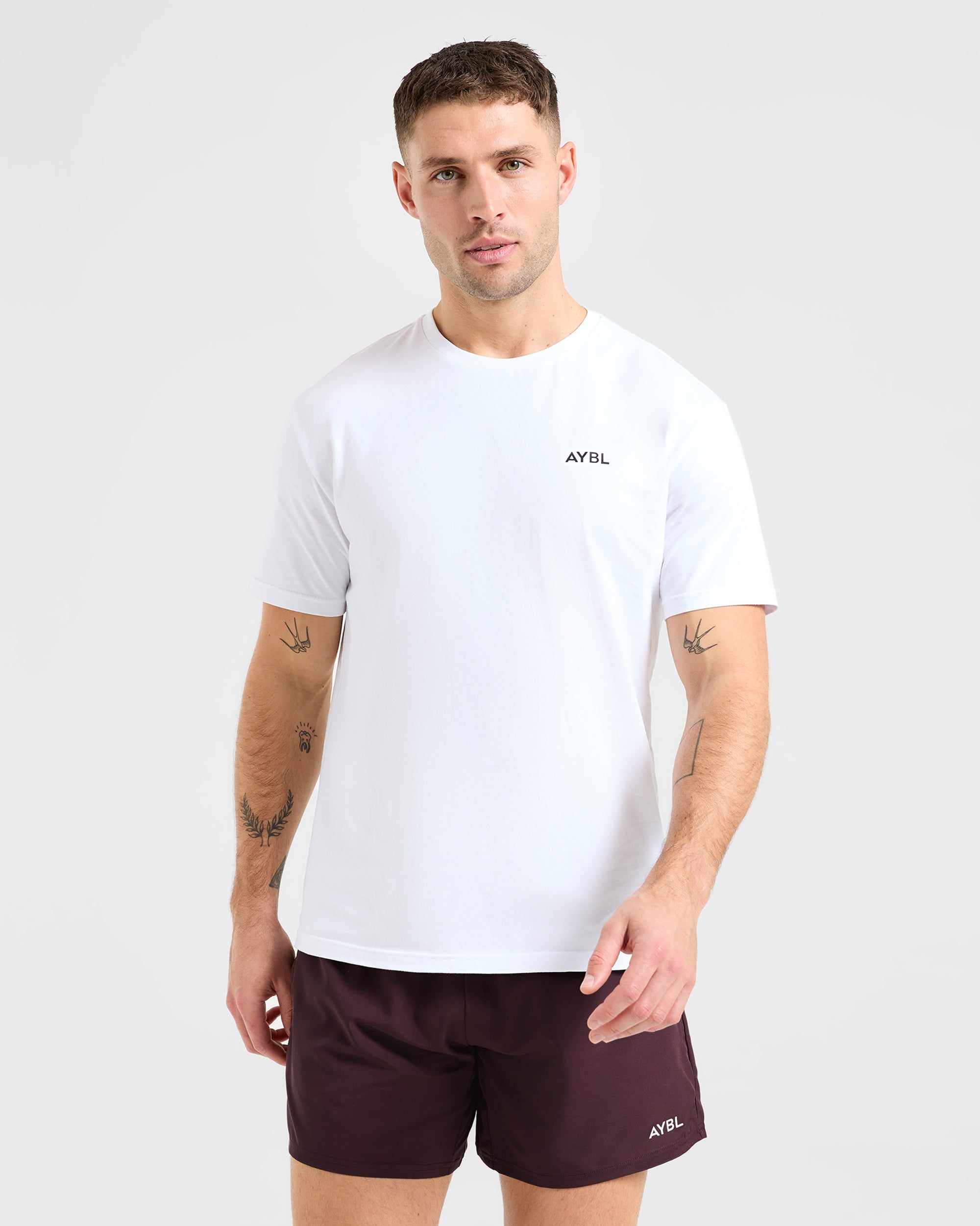 Essential T Shirt - Wit