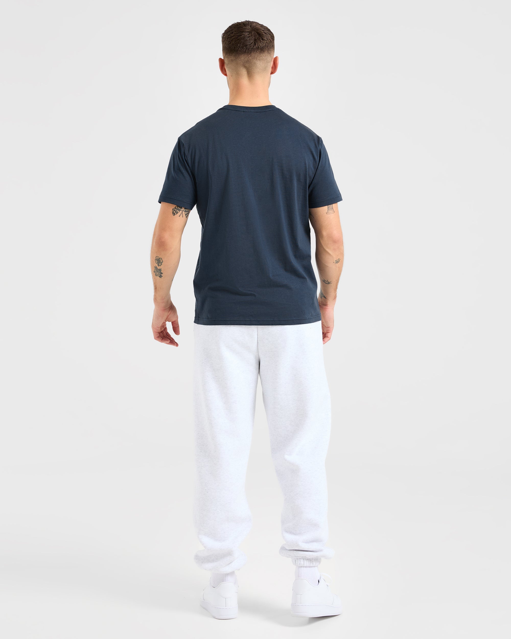 Essential T Shirt - Navy Blauw