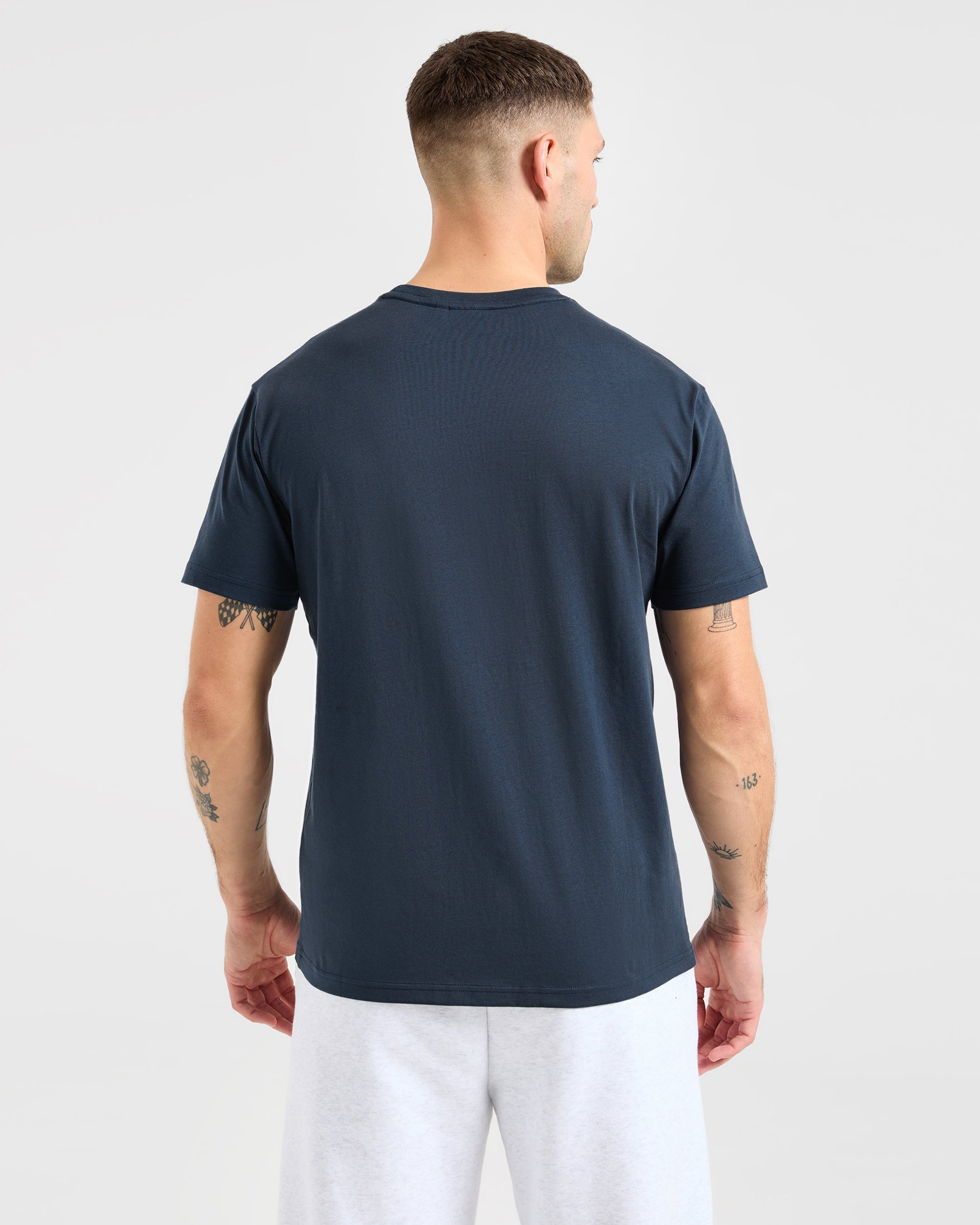 Essential T Shirt - Navy Blauw