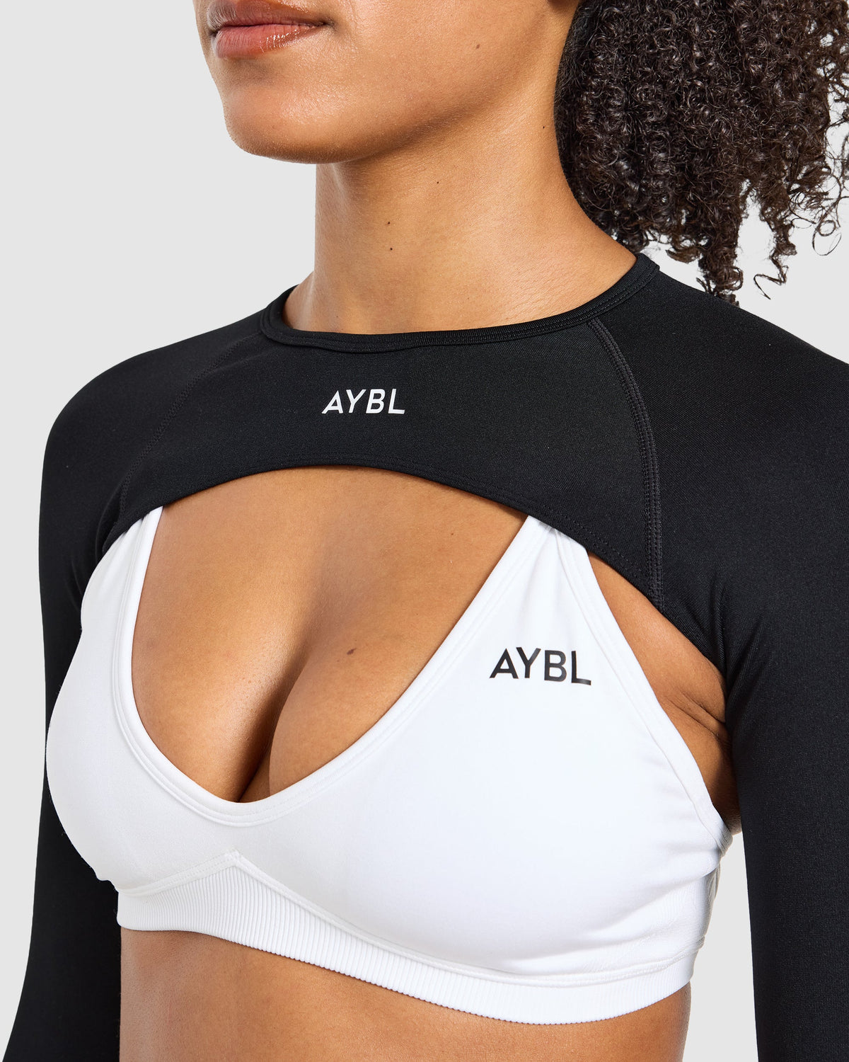 Adapt Seamless Shrug - Zwart