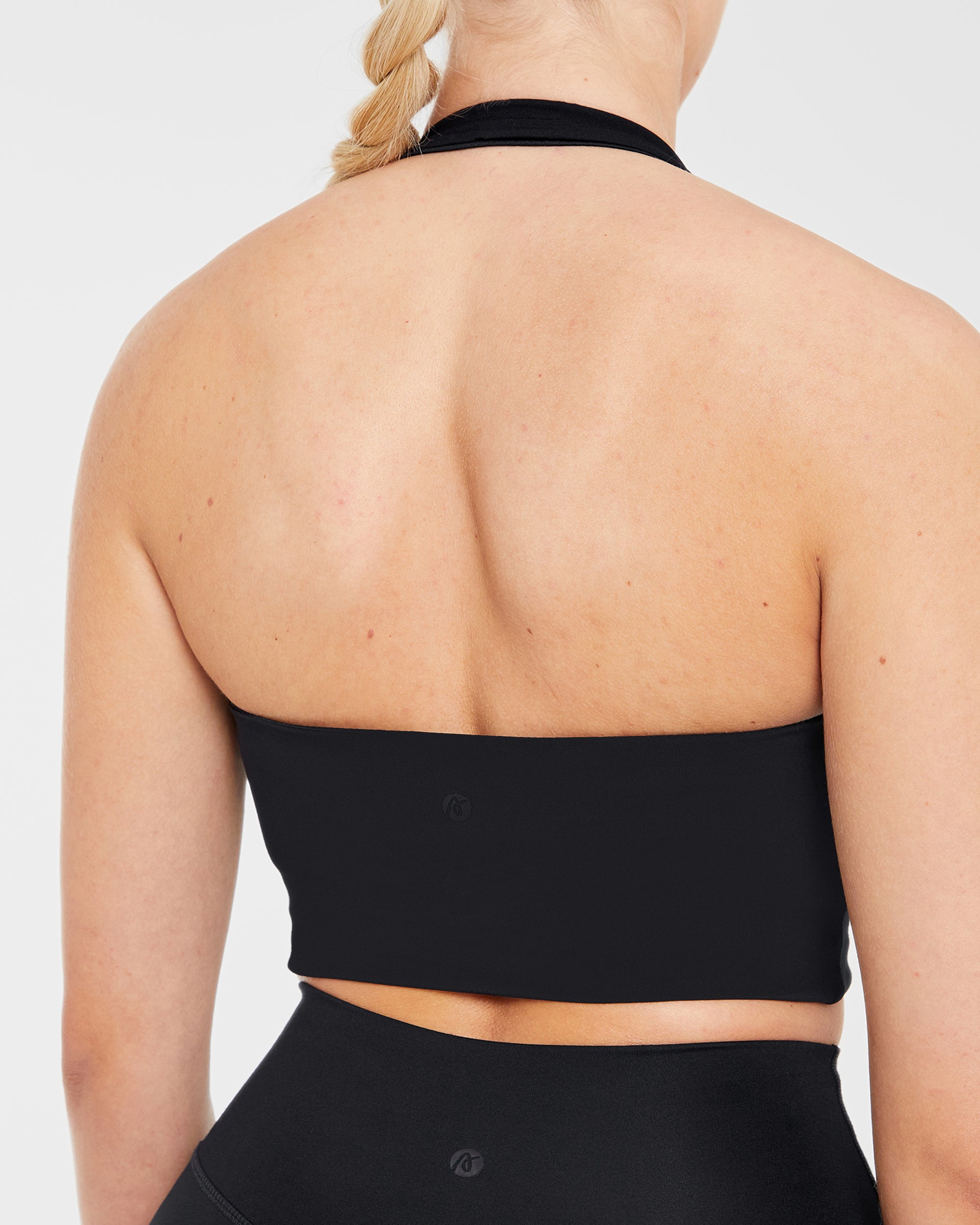 Staple Halterneck Crop Top - Zwart