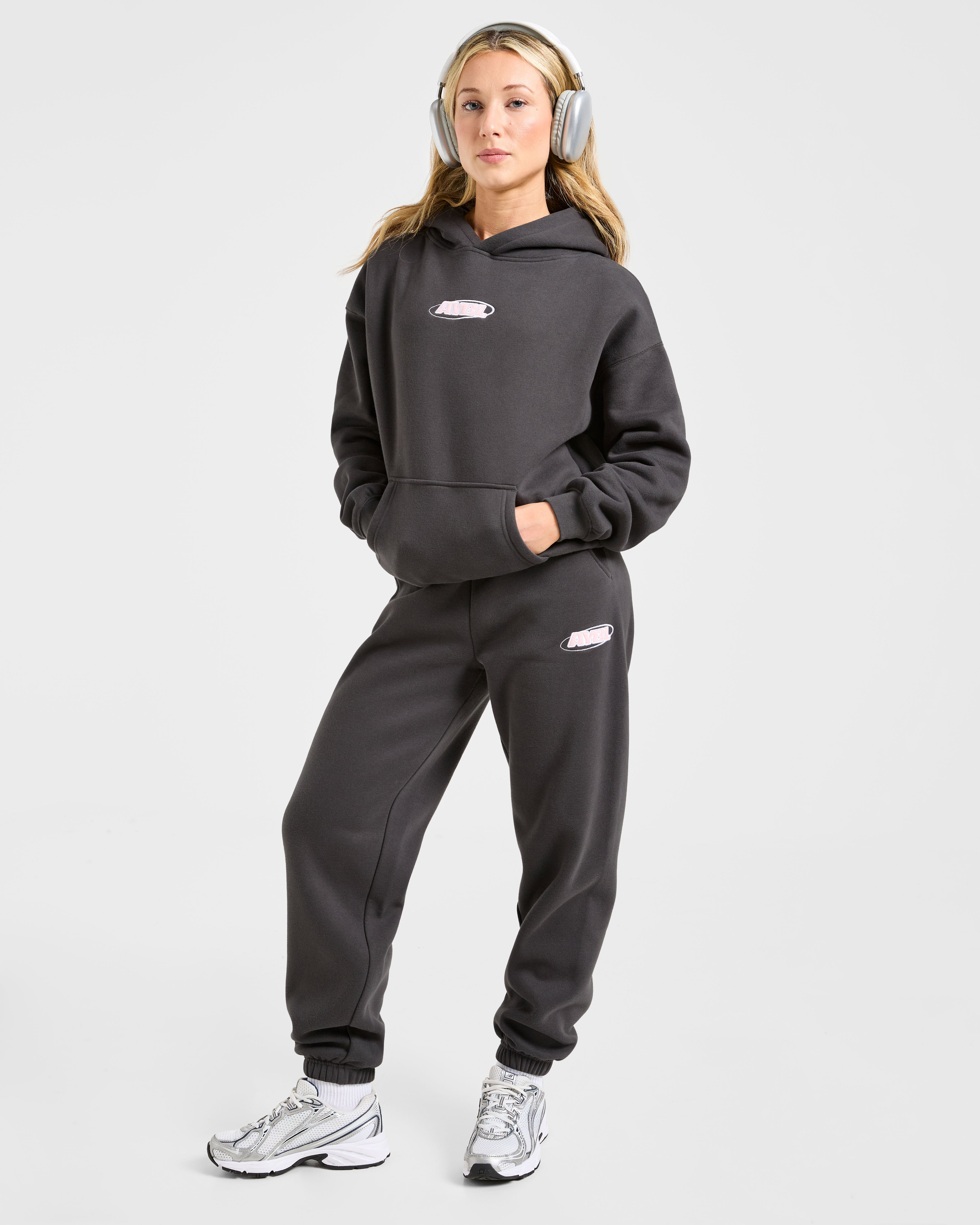 Sports Essentials Oversized Joggers - Charcoal/Roze