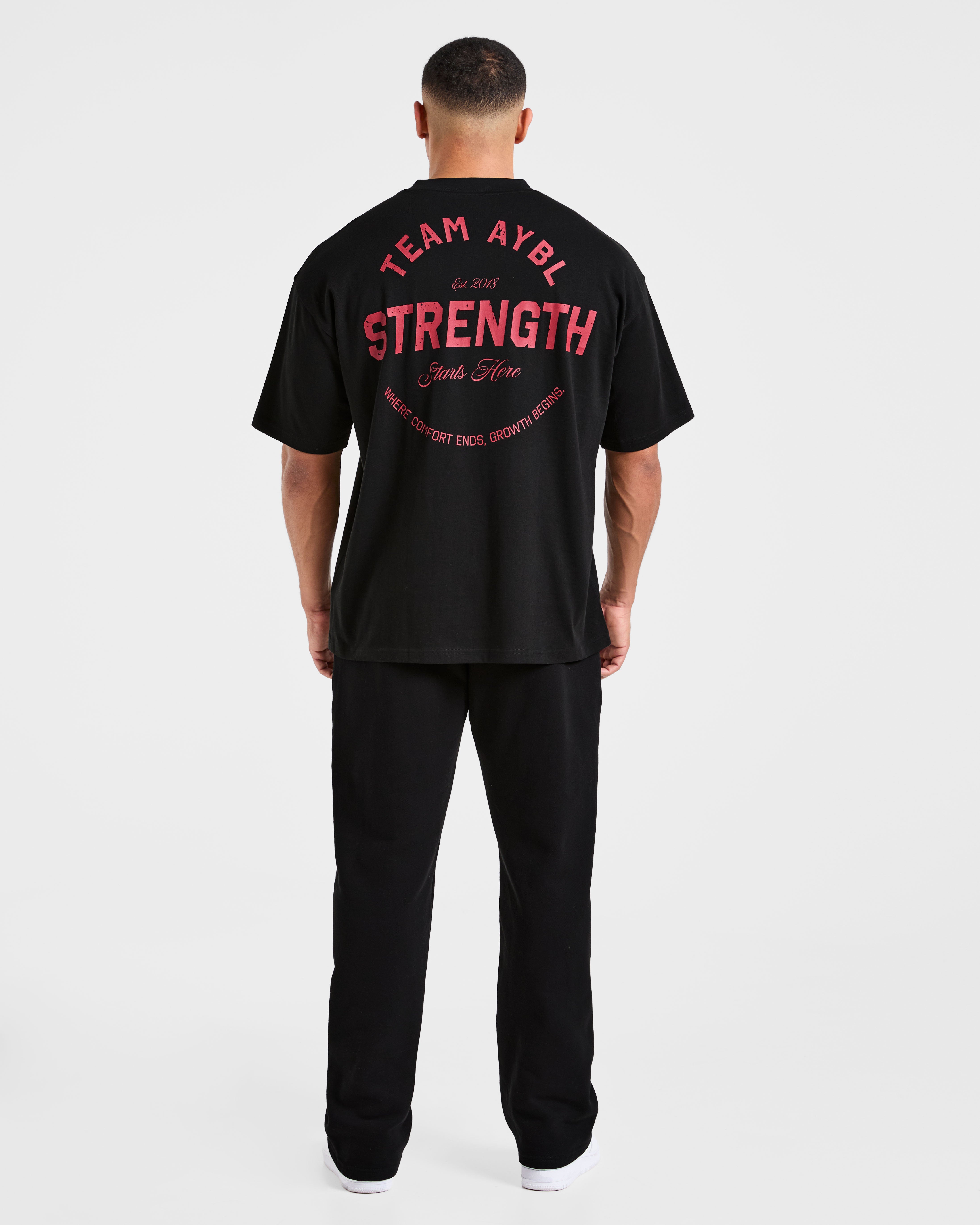 Cam Kissel x Strength Starts Here Oversized T Shirt  - Zwart/Rood