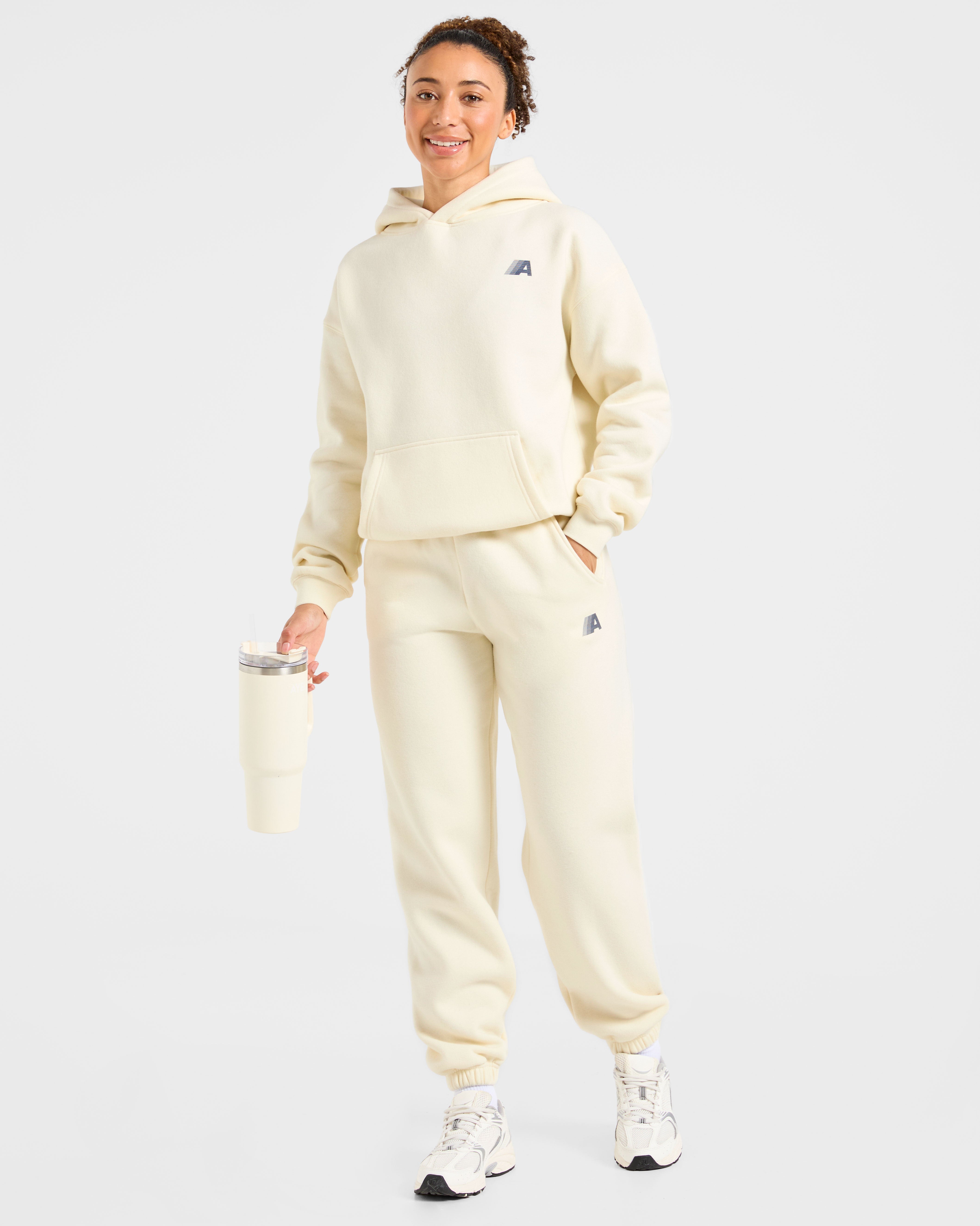 Retro Athletics Oversized Joggers - Butter Geel/Navy