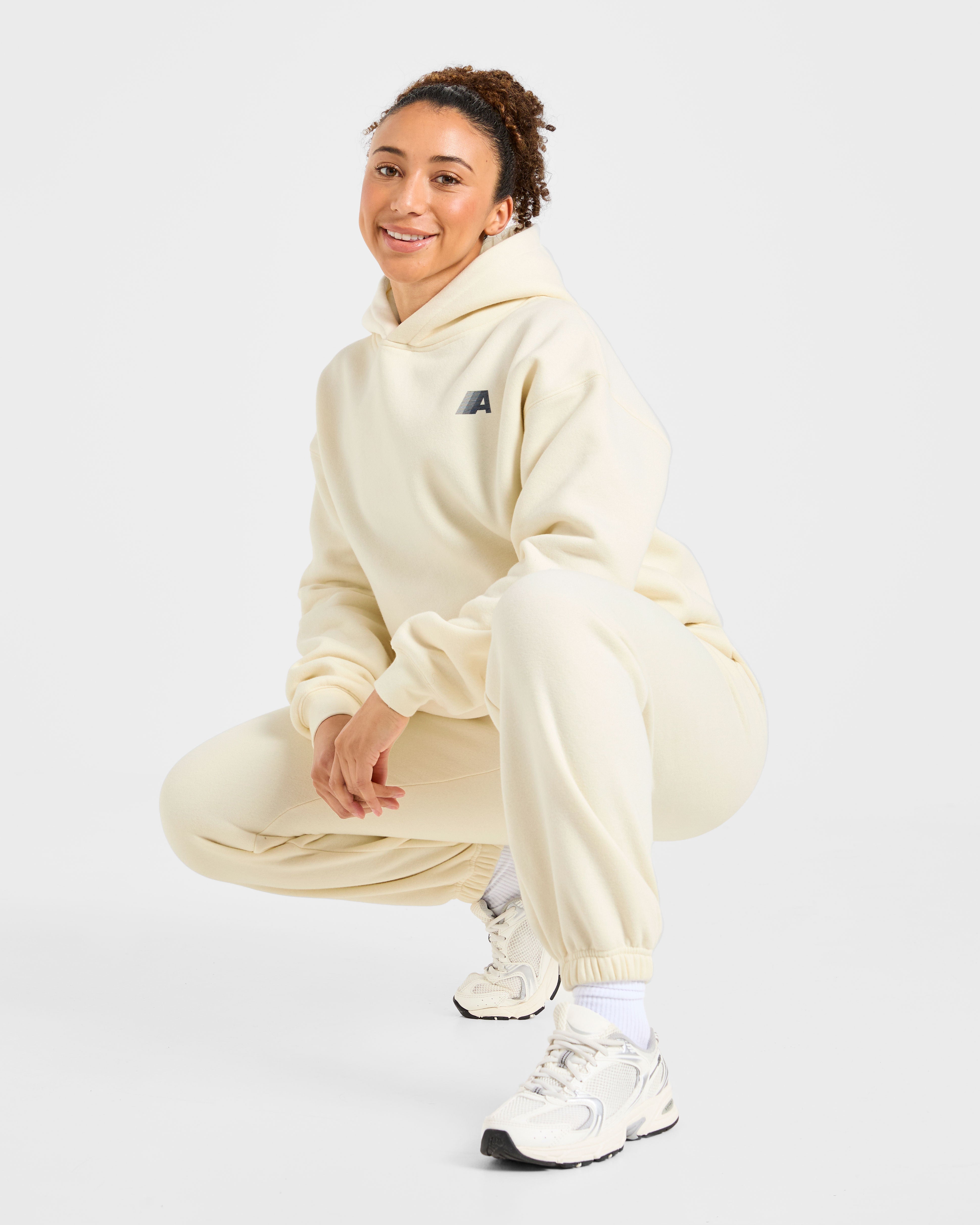 Retro Athletics Oversized Joggers - Butter Geel/Navy