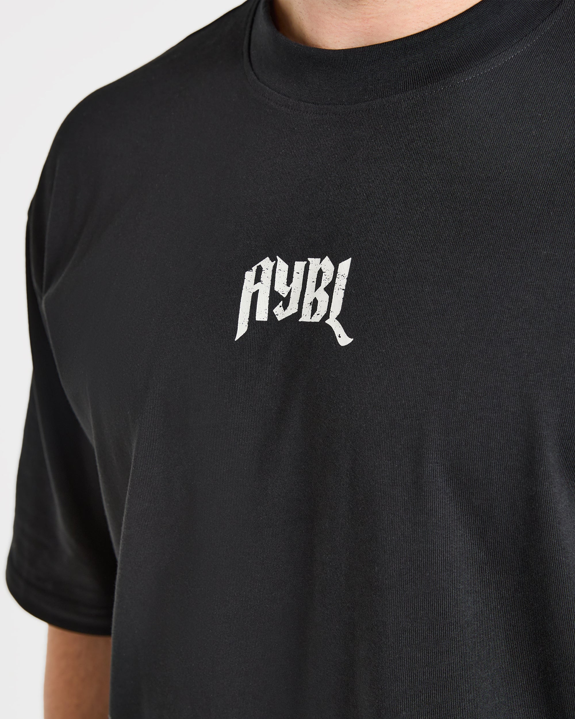 Heavy Lifting Gothic Oversized T Shirt - Zwart/Off Wit