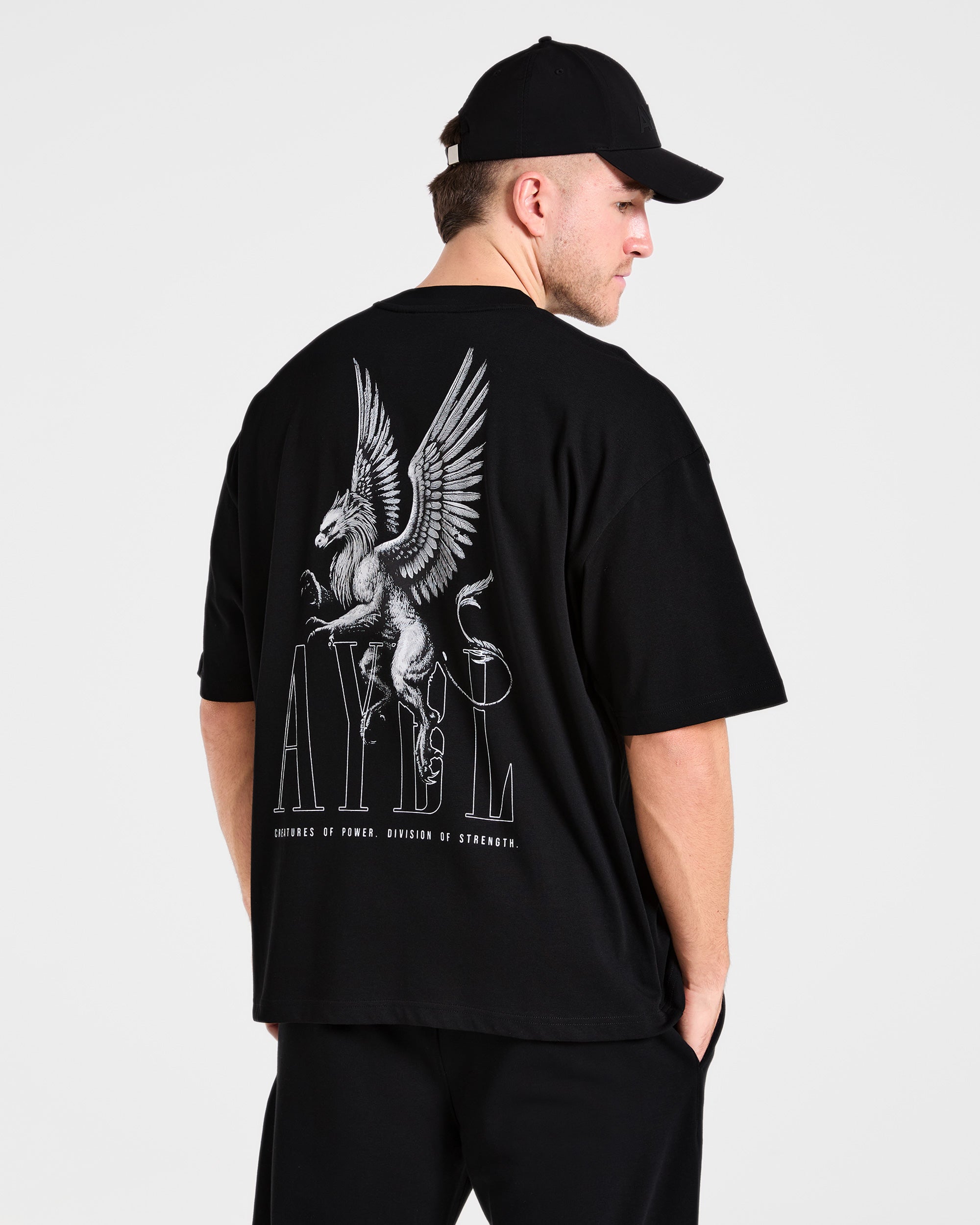 Creatures Of Power Oversized T Shirt - Zwart