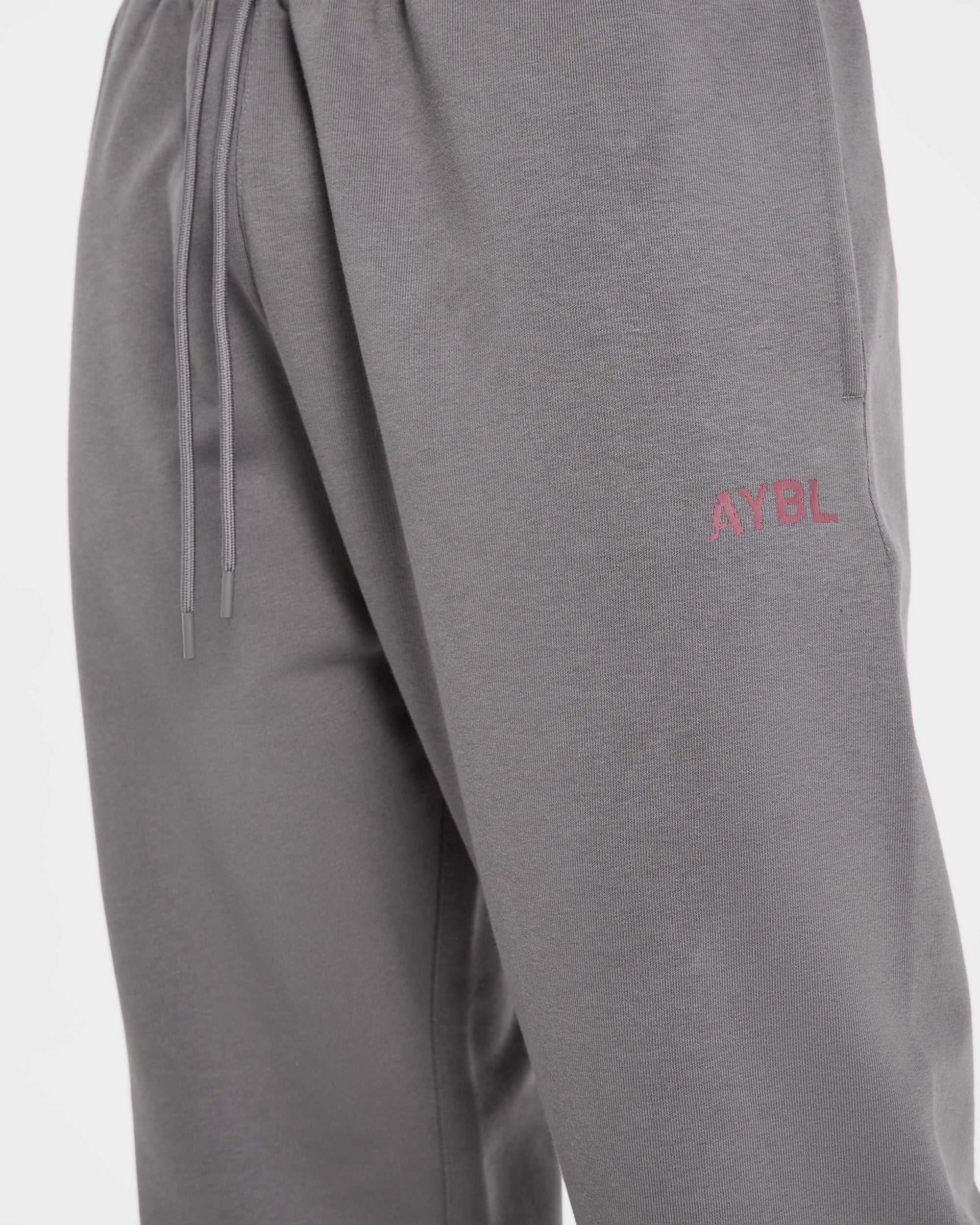 Strength Division Oversized Straight Leg Joggers - Charcoal/Rood