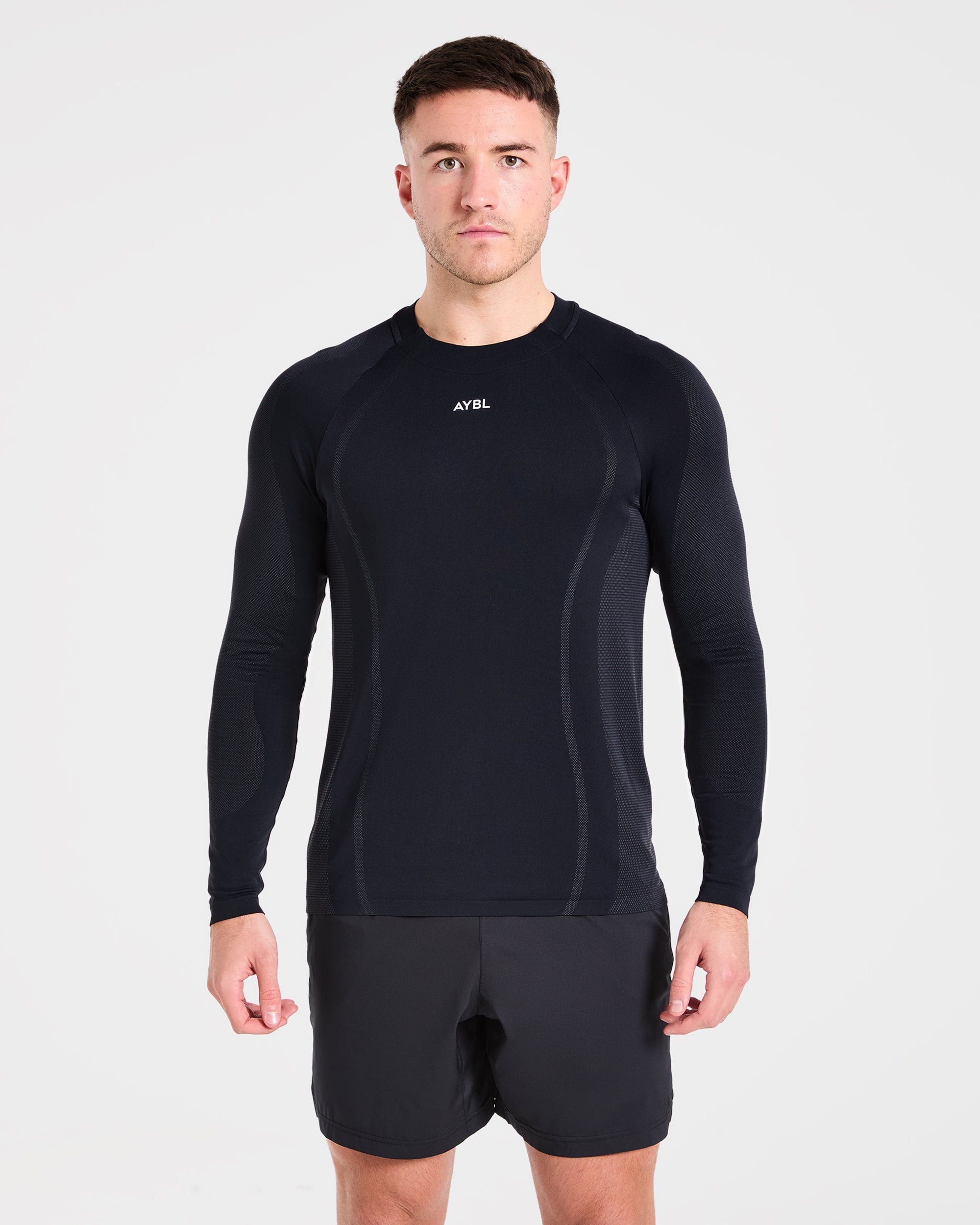 Attain Seamless Long Sleeve T Shirt - Zwart