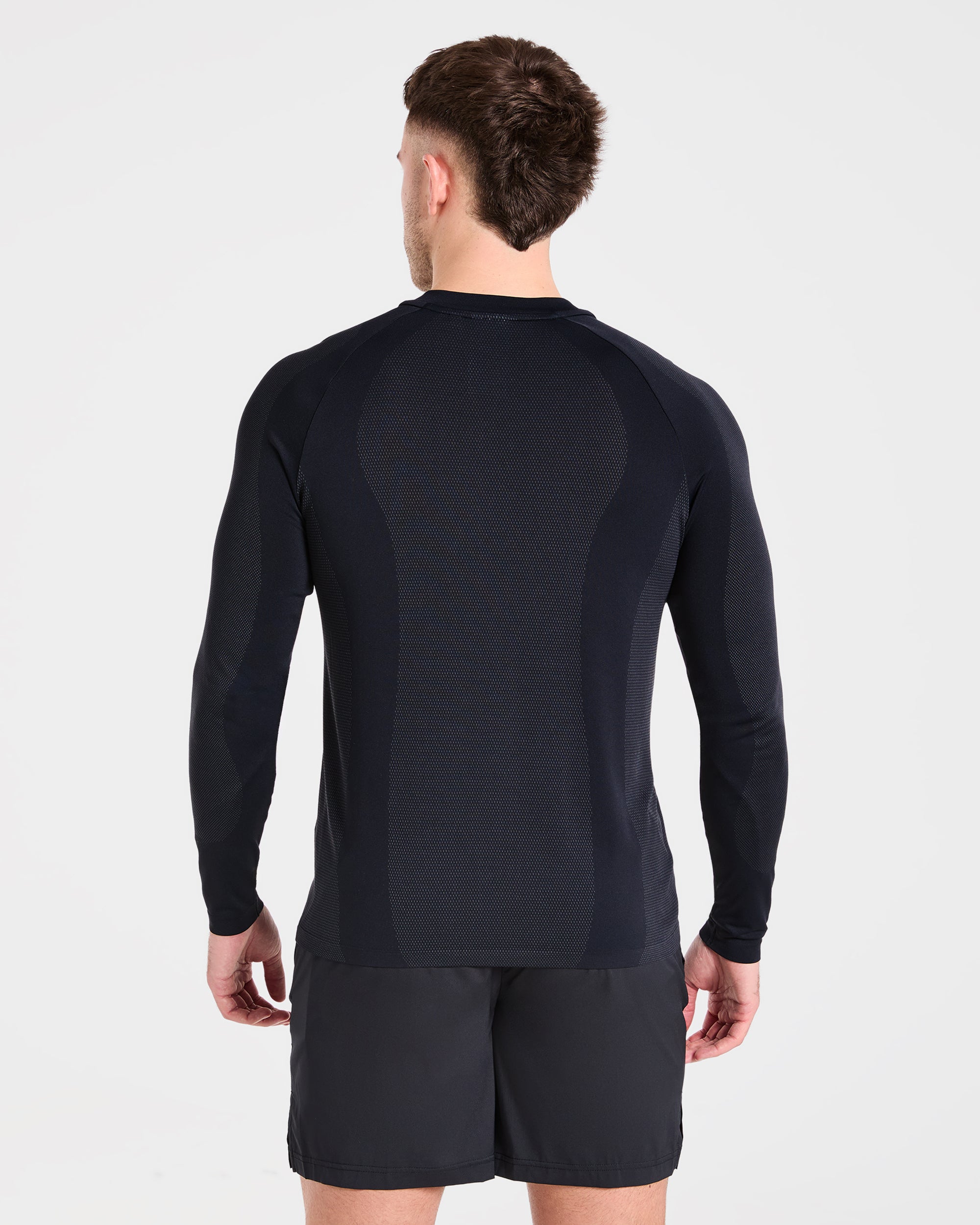 Attain Seamless Long Sleeve T Shirt - Zwart