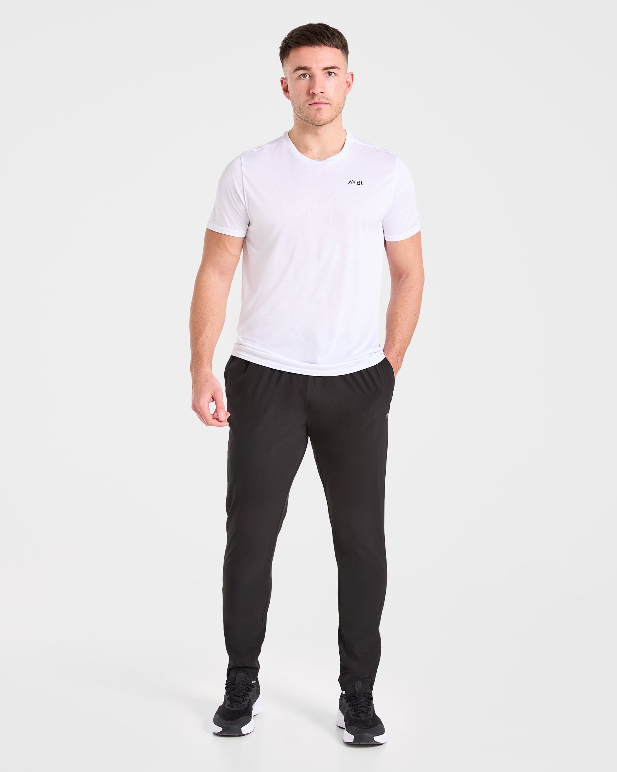 Ascend Woven Joggers - Zwart